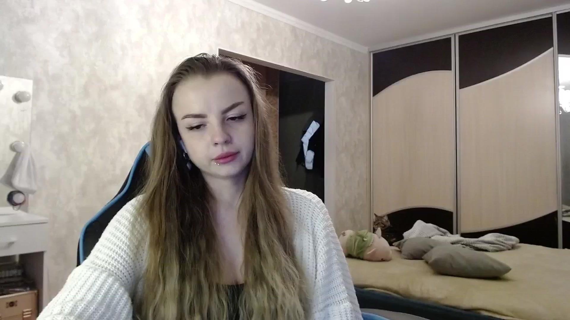Gallery image thumbnail from Lio_noy's myfreecams stream on, 05/14/2025, 23:25 image 14 of 20