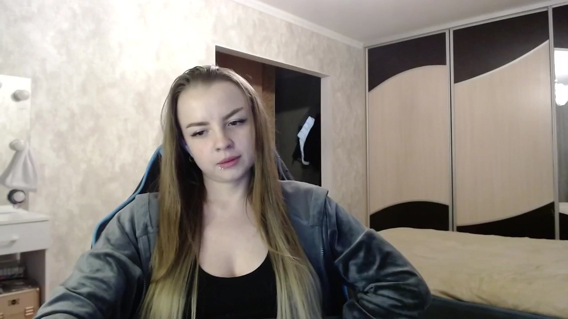 Gallery image thumbnail from Lio_noy's myfreecams stream on, 05/15/2025, 22:54 image 8 of 20