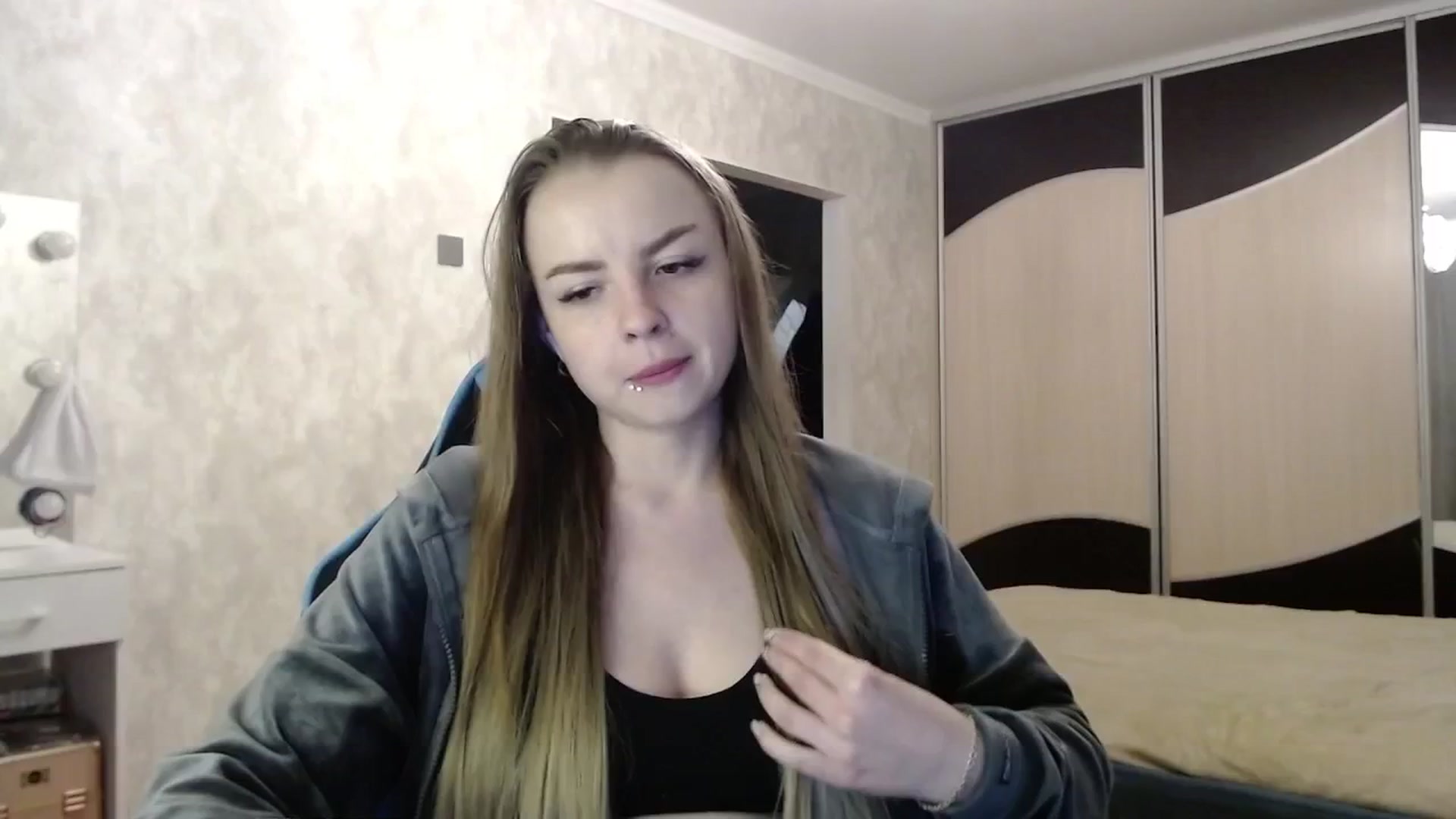 Gallery image thumbnail from Lio_noy's myfreecams stream on, 05/15/2025, 22:54 image 11 of 20