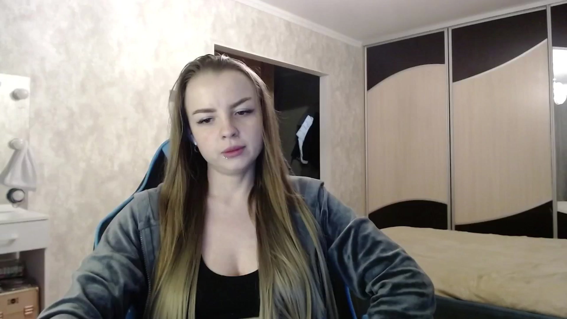 Gallery image thumbnail from Lio_noy's myfreecams stream on, 05/15/2025, 22:54 image 2 of 20