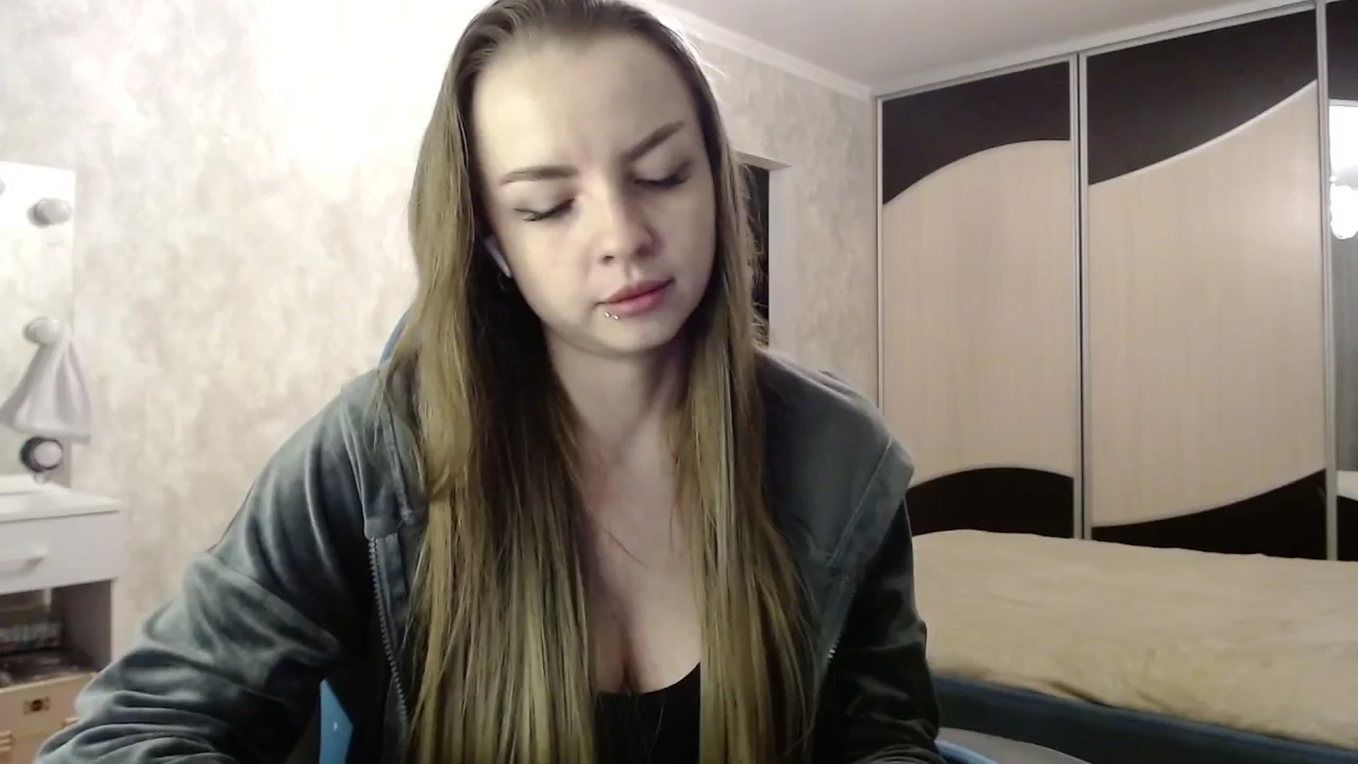 Gallery image thumbnail from Lio_noy's myfreecams stream on, 05/15/2025, 22:54 image 18 of 20