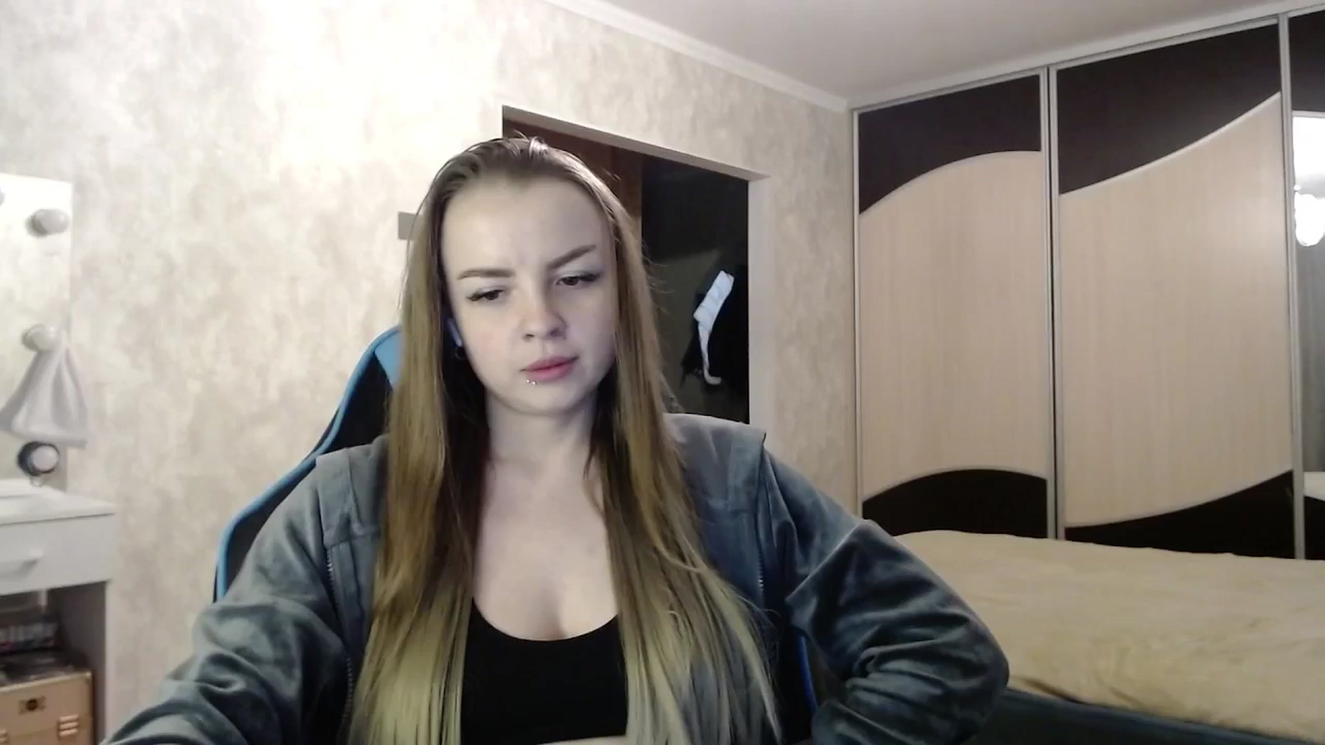 Gallery image thumbnail from Lio_noy's myfreecams stream on, 05/15/2025, 22:54 image 5 of 20