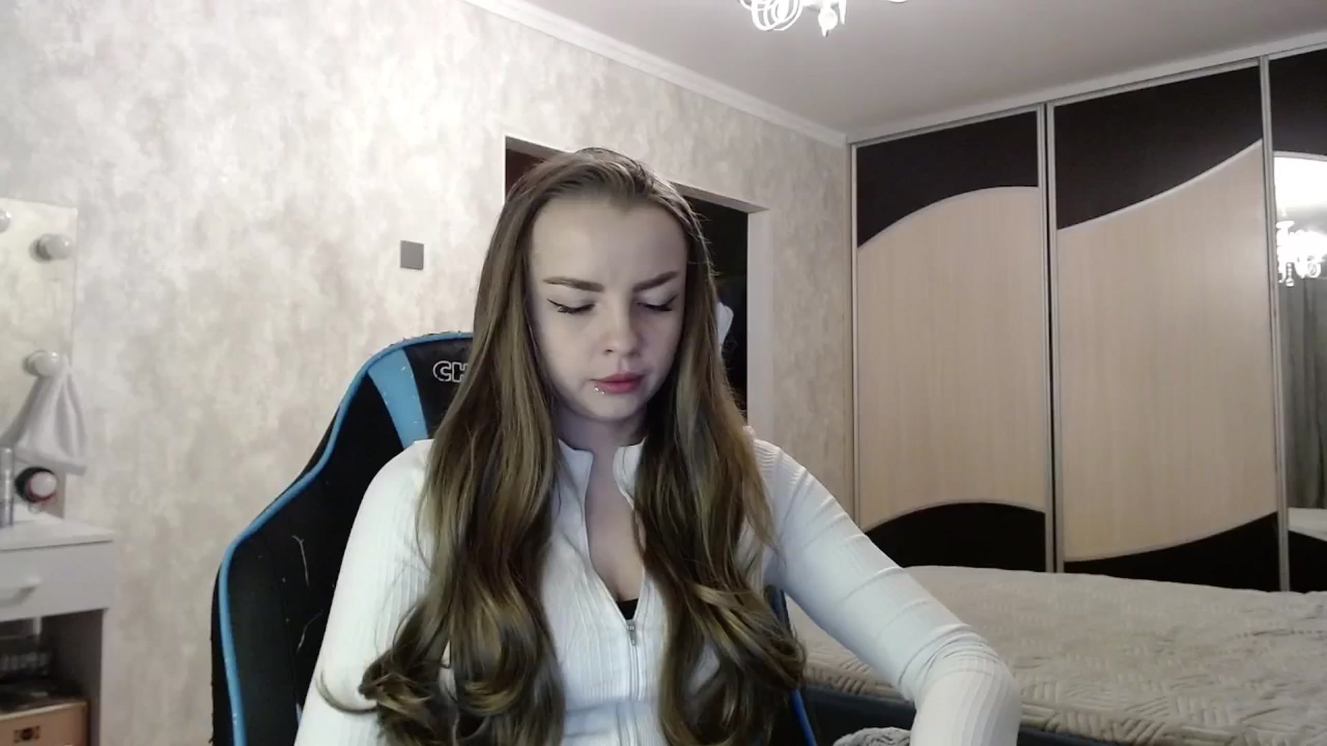 Gallery image thumbnail from Lio_noy's myfreecams stream on, 05/21/2025, 22:29 image 2 of 20