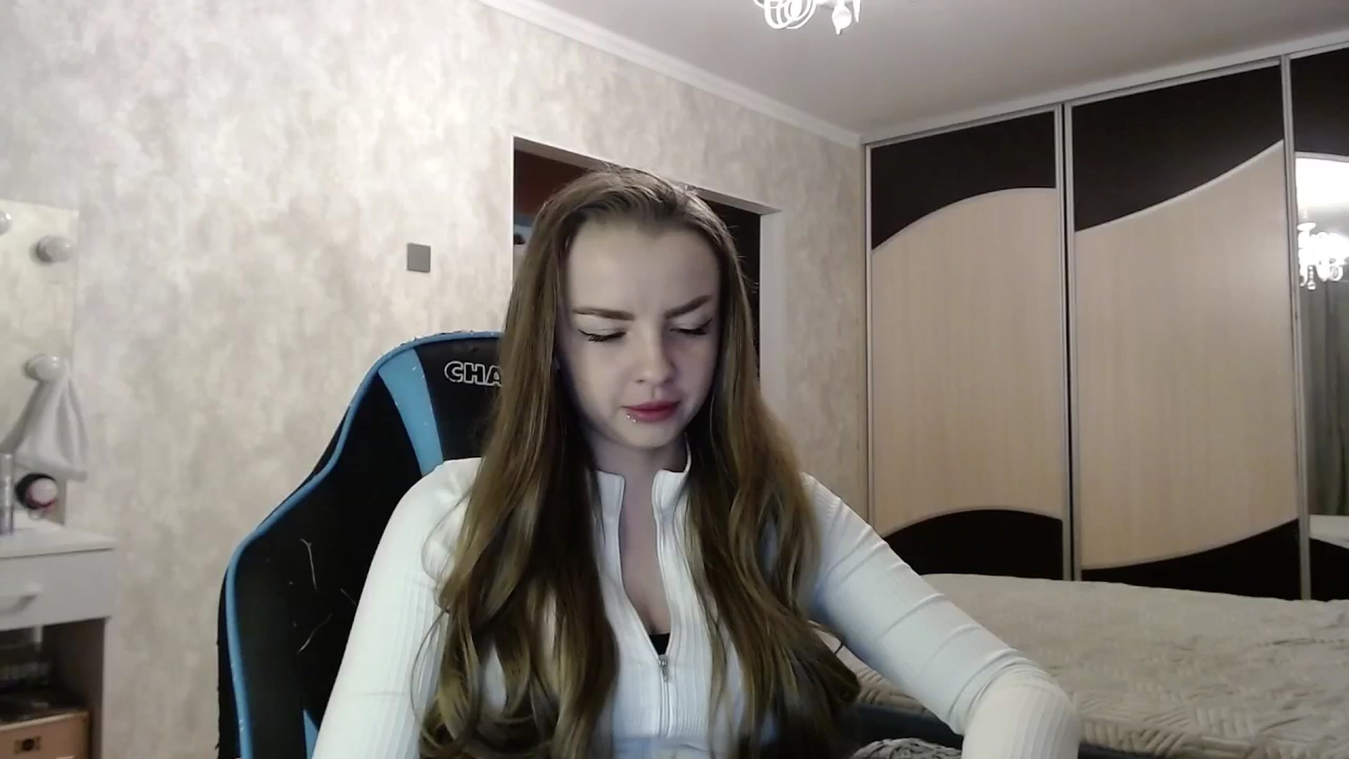 Gallery image thumbnail from Lio_noy's myfreecams stream on, 05/21/2025, 22:29 image 14 of 20