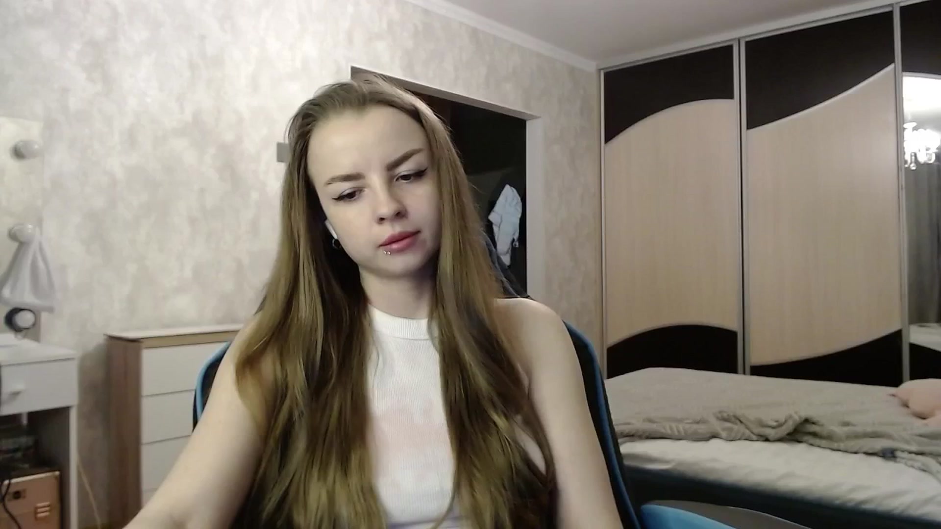 Gallery image thumbnail from Lio_noy's myfreecams stream on, 05/24/2025, 22:29 image 7 of 20