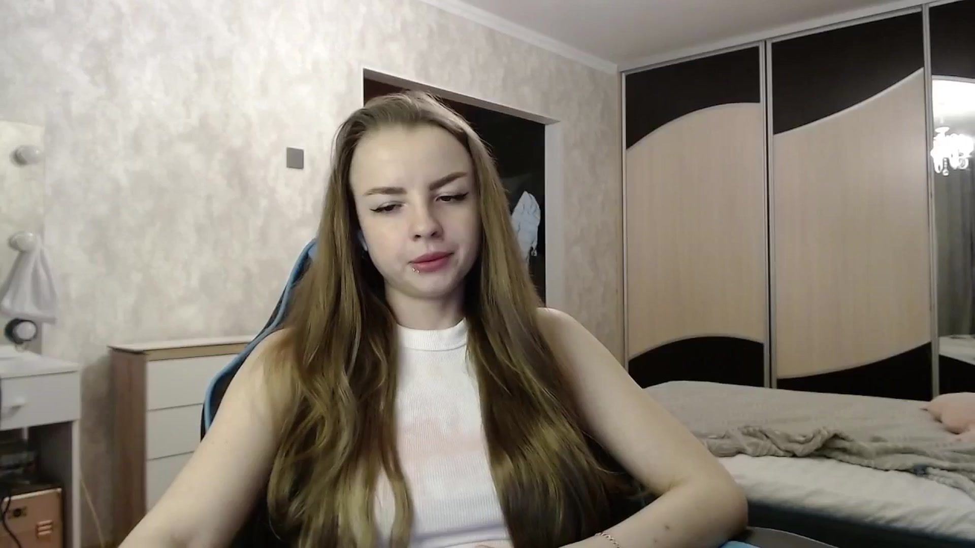 Gallery image thumbnail from Lio_noy's myfreecams stream on, 05/24/2025, 22:29 image 11 of 20