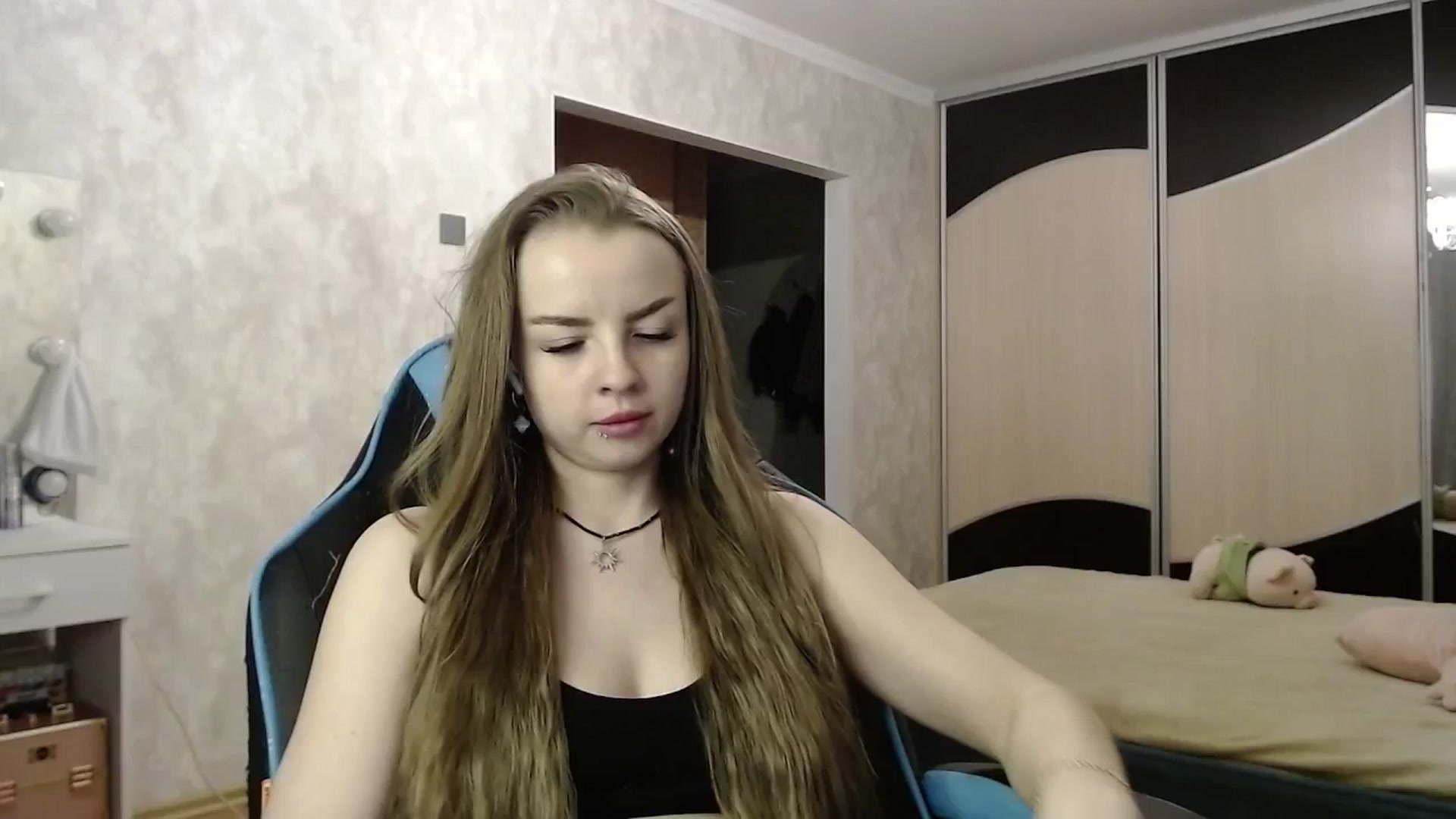 Gallery image thumbnail from Lio_noy's myfreecams stream on, 05/26/2025, 23:18 image 5 of 20