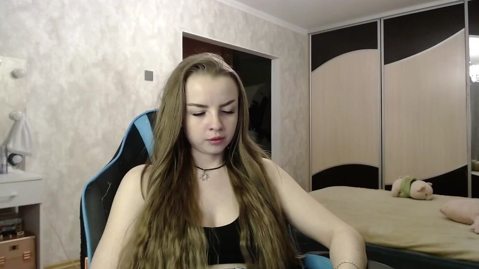 Gallery image thumbnail from Lio_noy's myfreecams stream on, 05/26/2025, 23:18 image 11 of 20