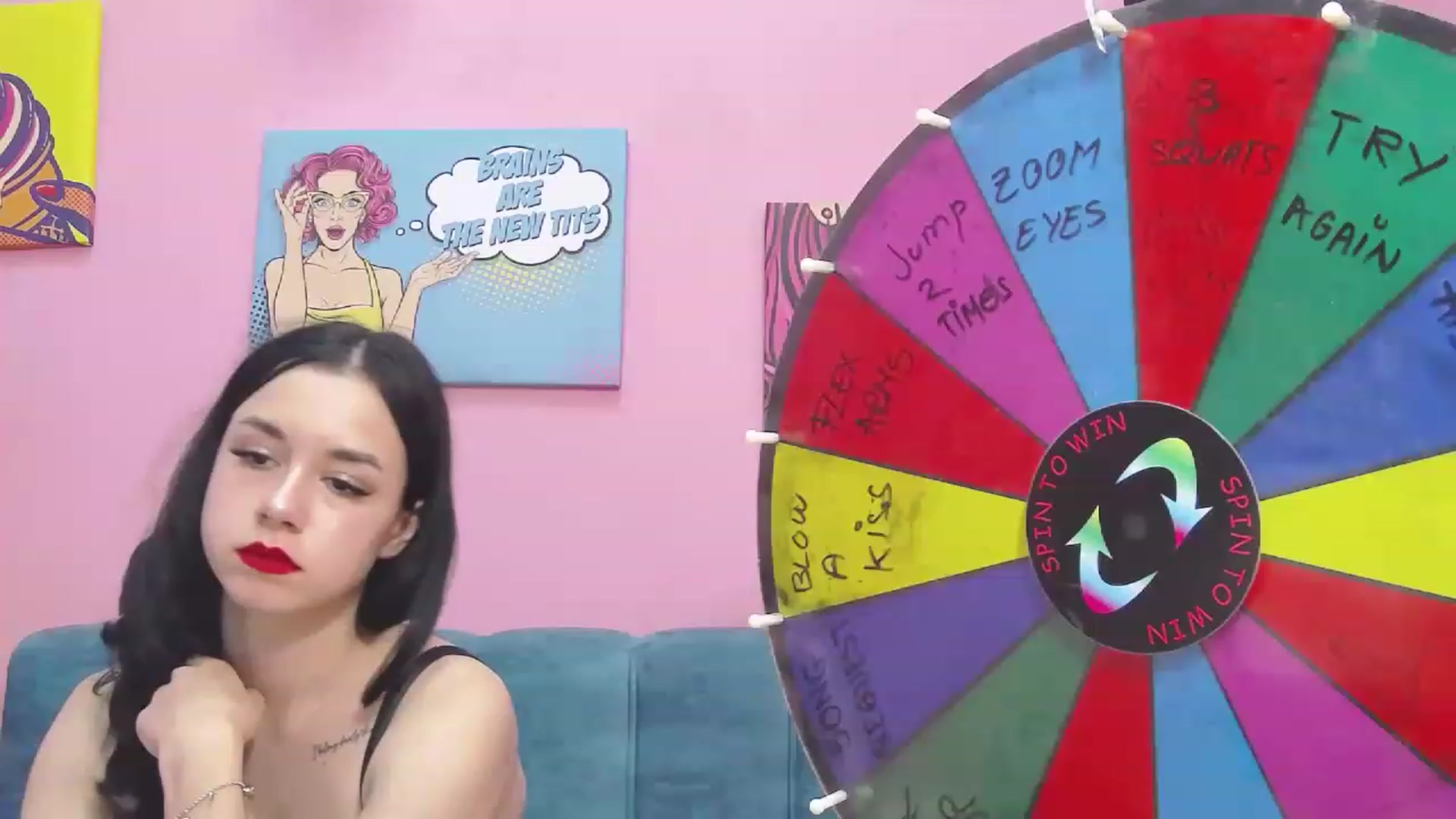 Gallery image thumbnail from LisaDance's myfreecams stream on, 05/24/2023, 16:12 image 17 of 20