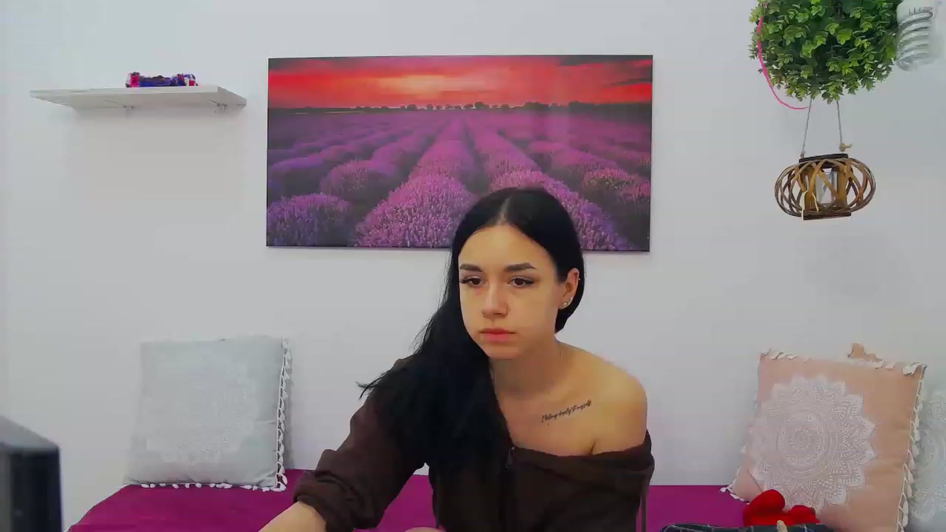 Gallery image thumbnail from LisaDance's myfreecams stream on, 06/01/2023, 14:37 image 5 of 20