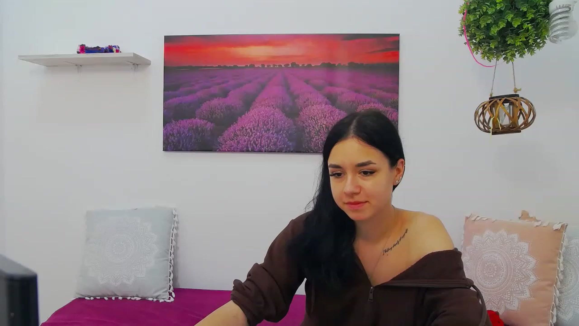 Gallery image thumbnail from LisaDance's myfreecams stream on, 06/01/2023, 15:53 image 2 of 20
