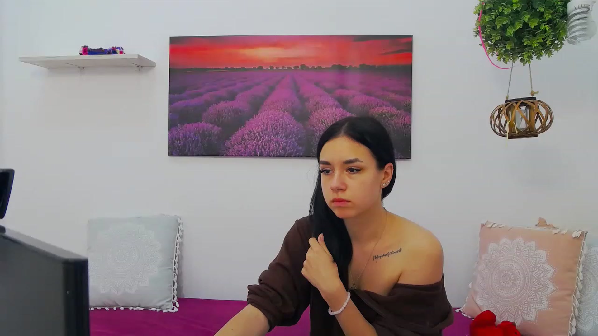 Gallery image thumbnail from LisaDance's myfreecams stream on, 06/01/2023, 15:53 image 14 of 20