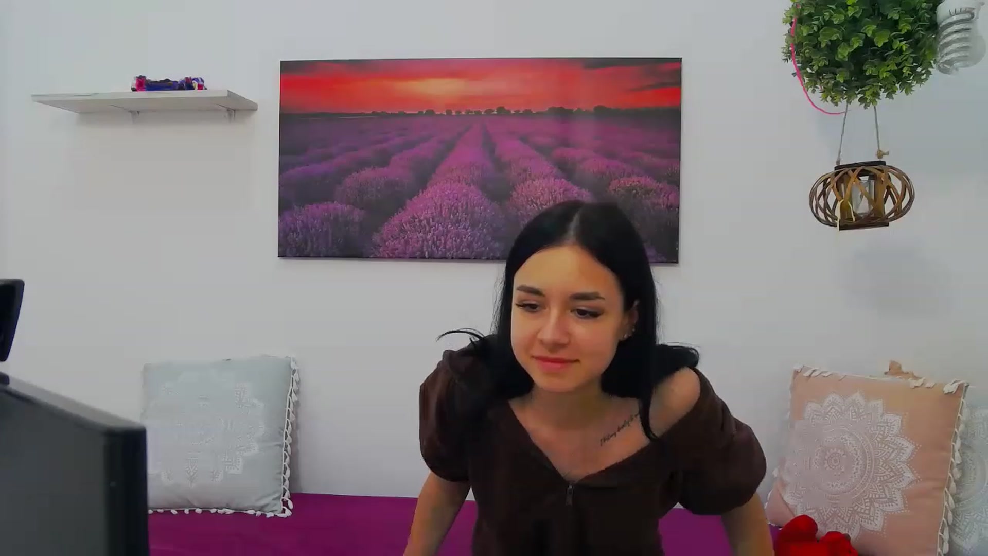 Gallery image thumbnail from LisaDance's myfreecams stream on, 06/01/2023, 15:53 image 19 of 20
