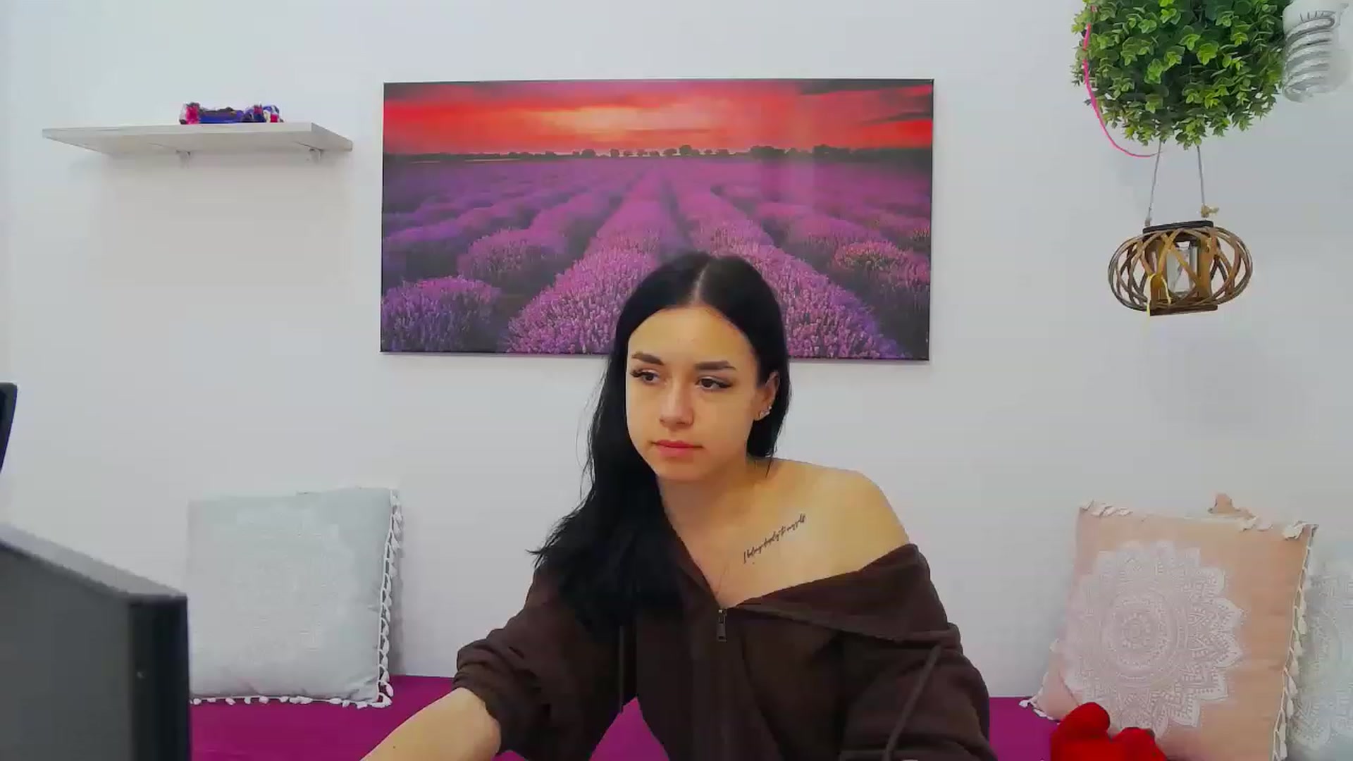 Gallery image thumbnail from LisaDance's myfreecams stream on, 06/01/2023, 17:53 image 11 of 20