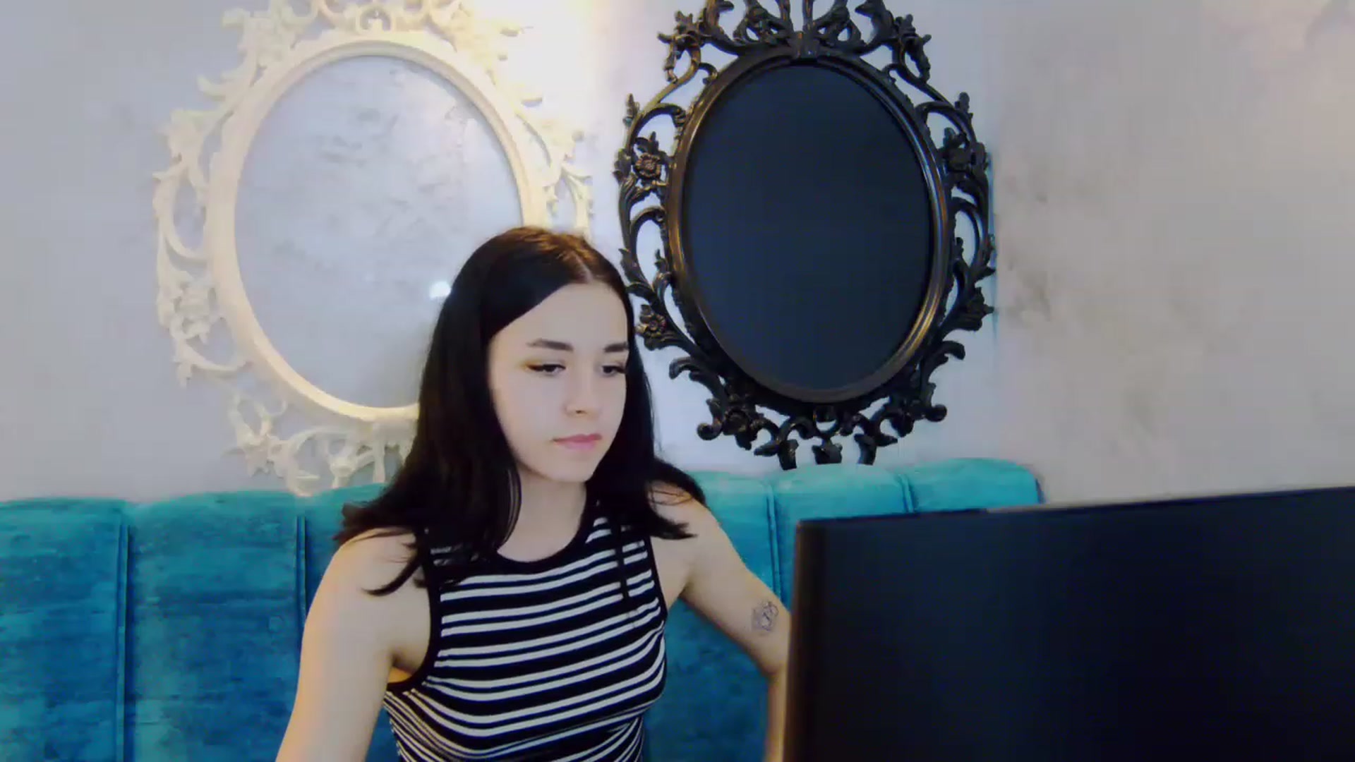 Gallery image thumbnail from LisaDance's myfreecams stream on, 06/10/2023, 16:44 image 18 of 20