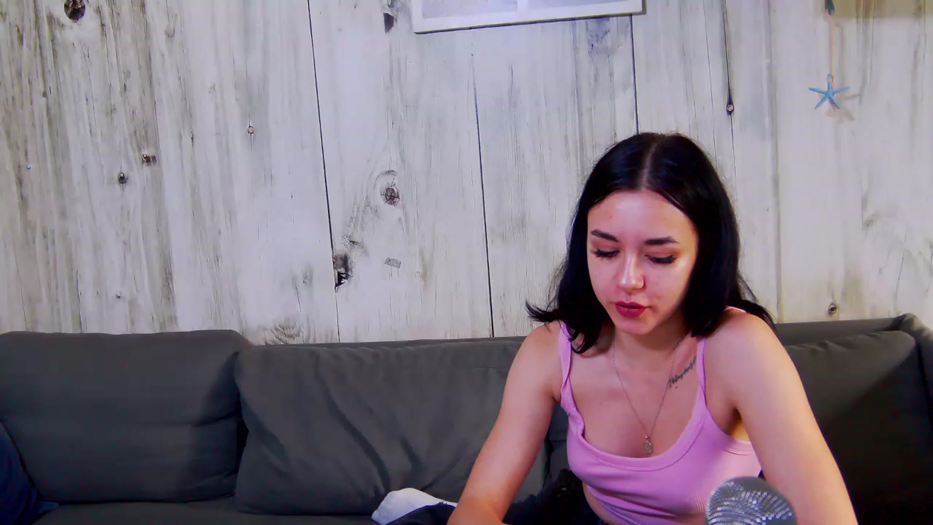 Gallery image thumbnail from LisaDance's myfreecams stream on, 06/22/2023, 13:35 image 14 of 20