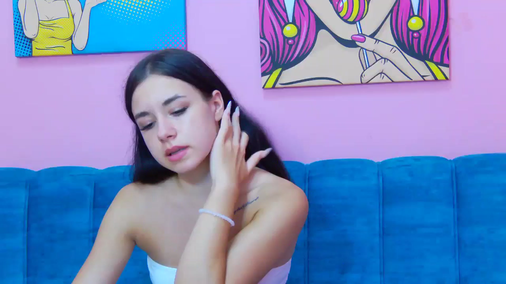 Gallery image thumbnail from LisaDance's myfreecams stream on, 08/14/2023, 17:22 image 1 of 20