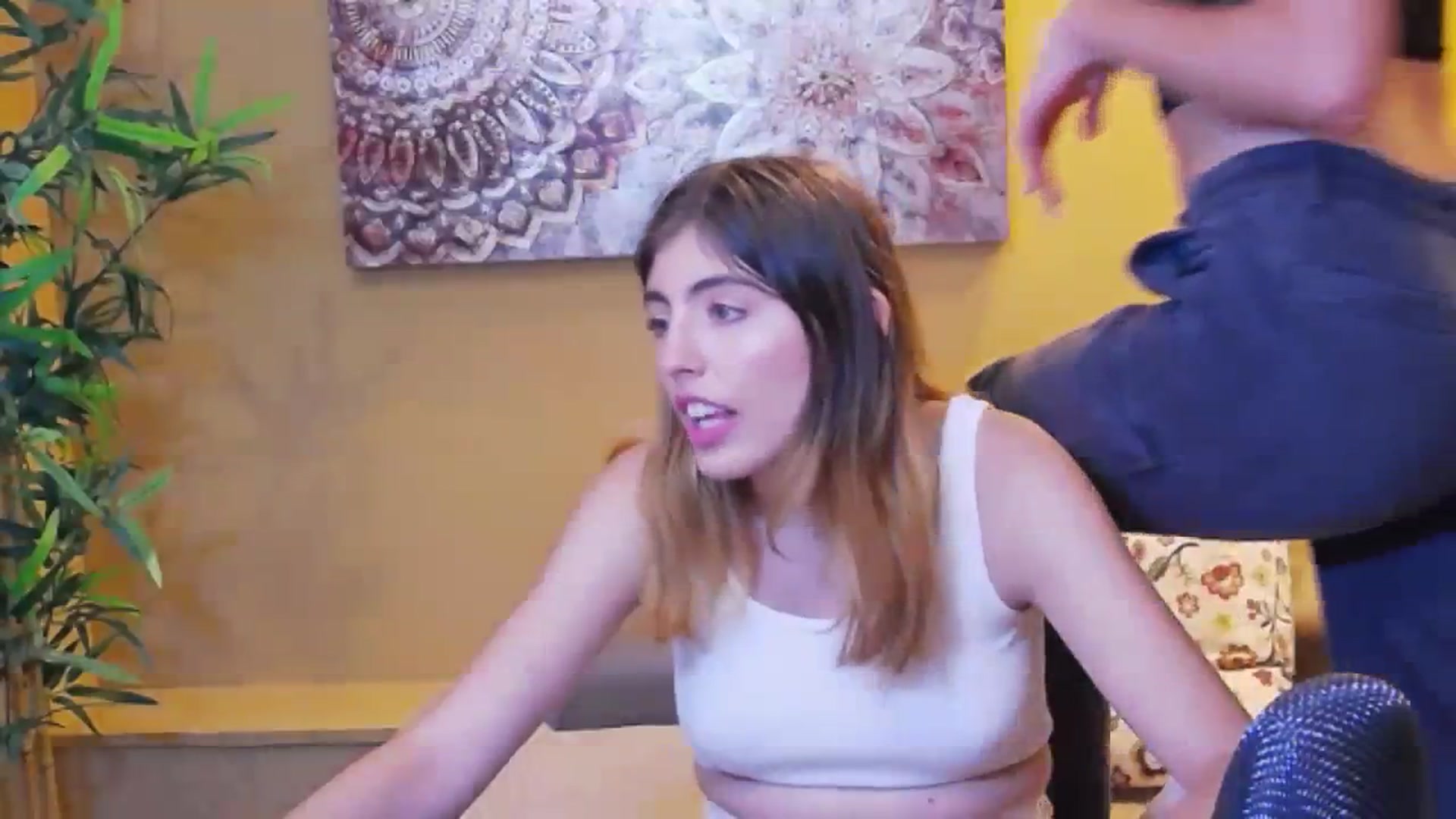 Gallery image thumbnail from LisaDance's myfreecams stream on, 08/16/2023, 19:12 image 14 of 20