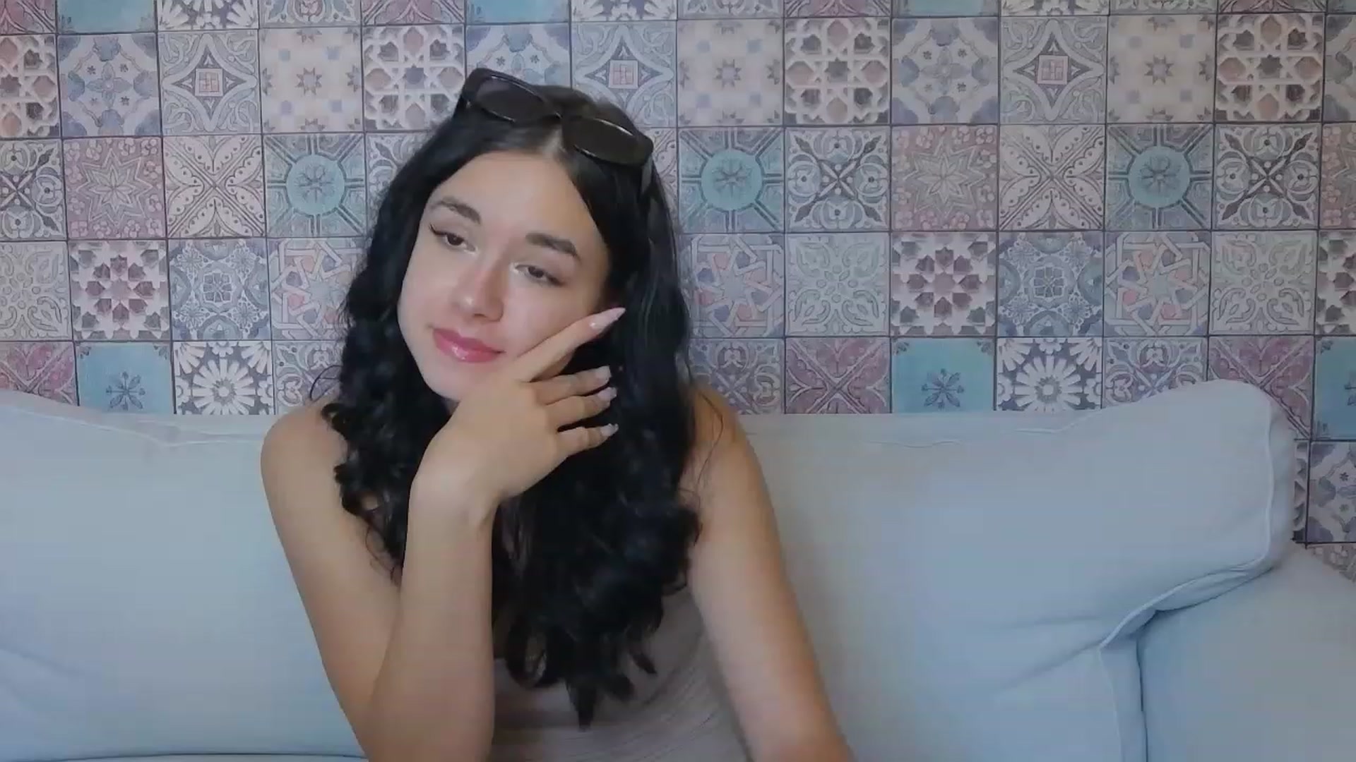 Gallery image thumbnail from LisaDance's myfreecams stream on, 08/27/2023, 16:54 image 6 of 20