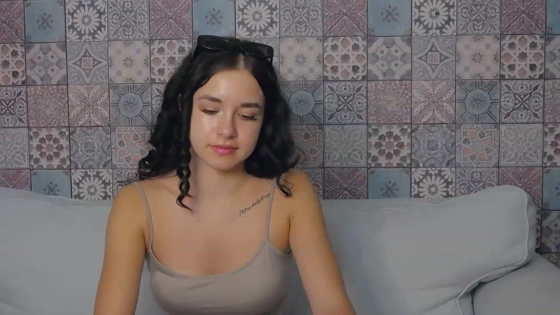 Gallery image thumbnail from LisaDance's myfreecams stream on, 08/27/2023, 20:08 image 19 of 20