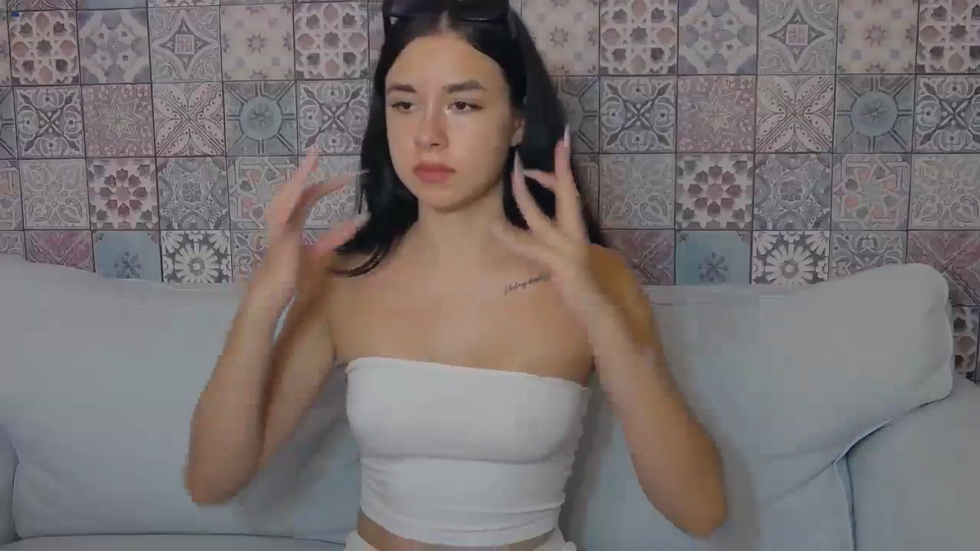 Gallery image thumbnail from LisaDance's myfreecams stream on, 08/30/2023, 18:27 image 14 of 20