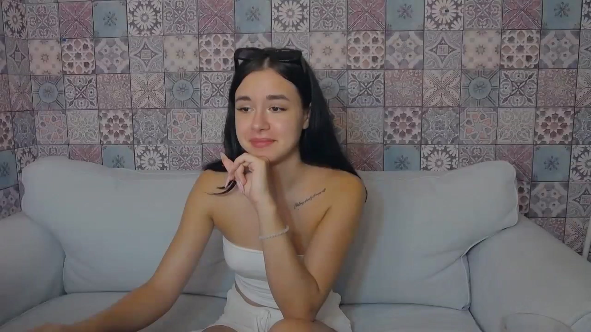 Gallery image thumbnail from LisaDance's myfreecams stream on, 08/30/2023, 18:27 image 5 of 20