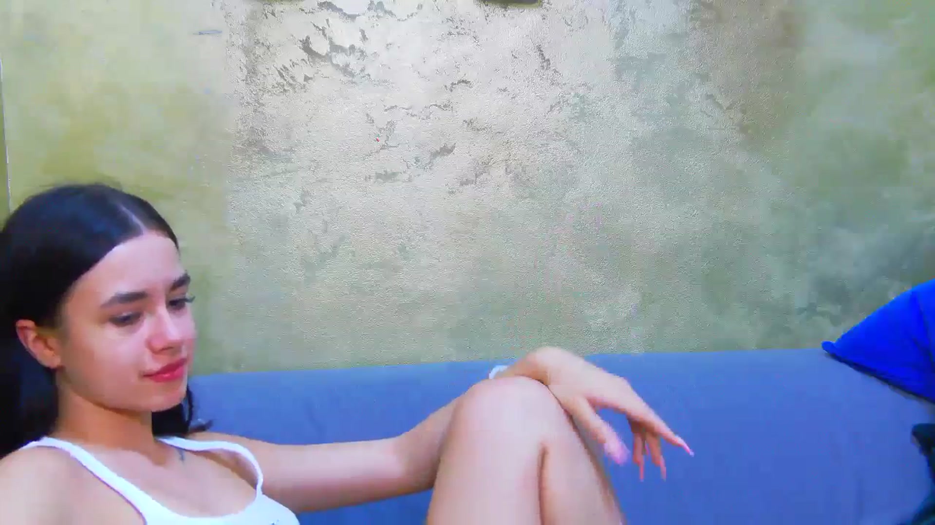 Gallery image thumbnail from LisaDance's myfreecams stream on, 09/02/2023, 18:16 image 8 of 20