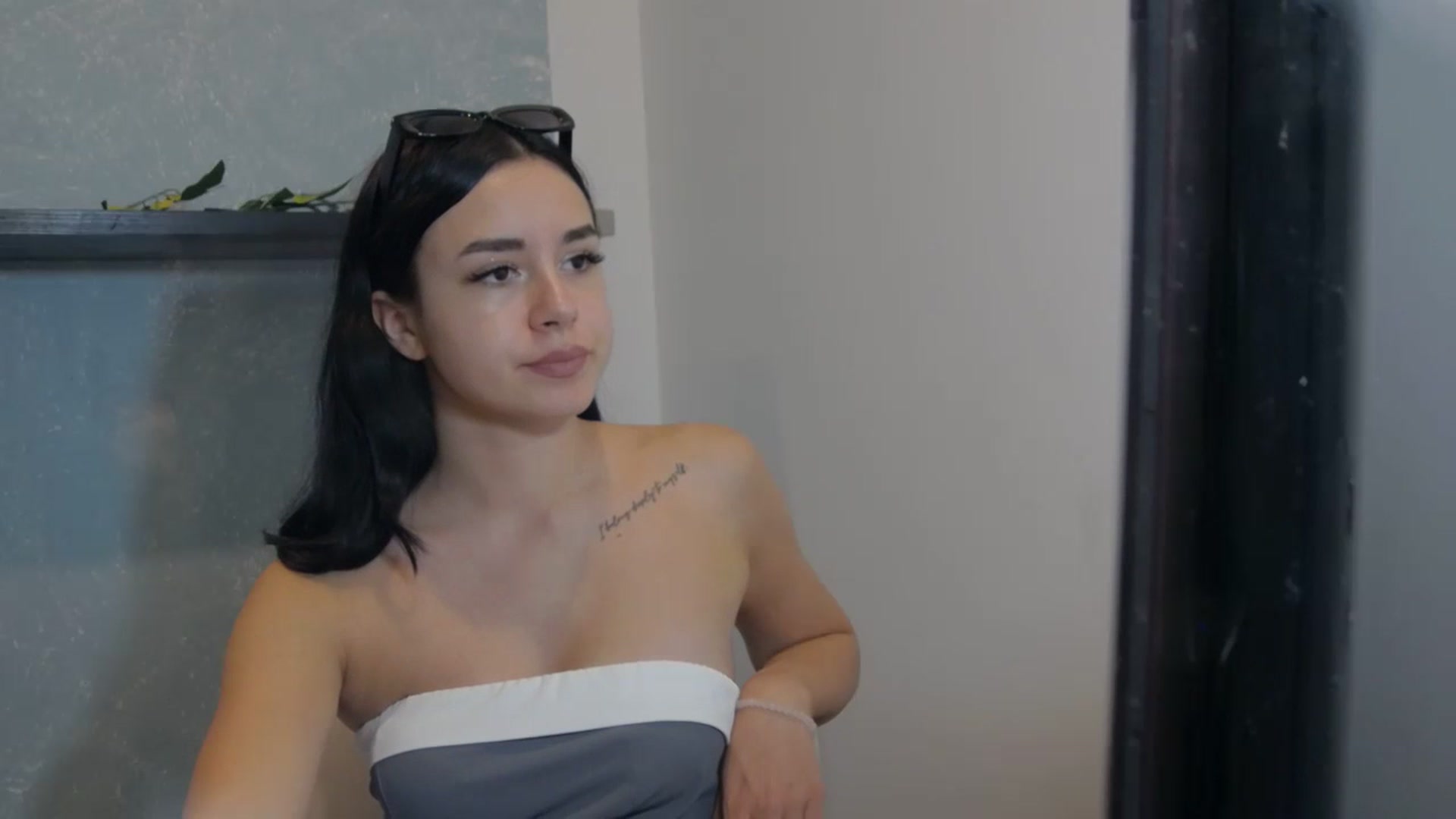 Gallery image thumbnail from LisaDance's myfreecams stream on, 09/11/2023, 14:16 image 3 of 20