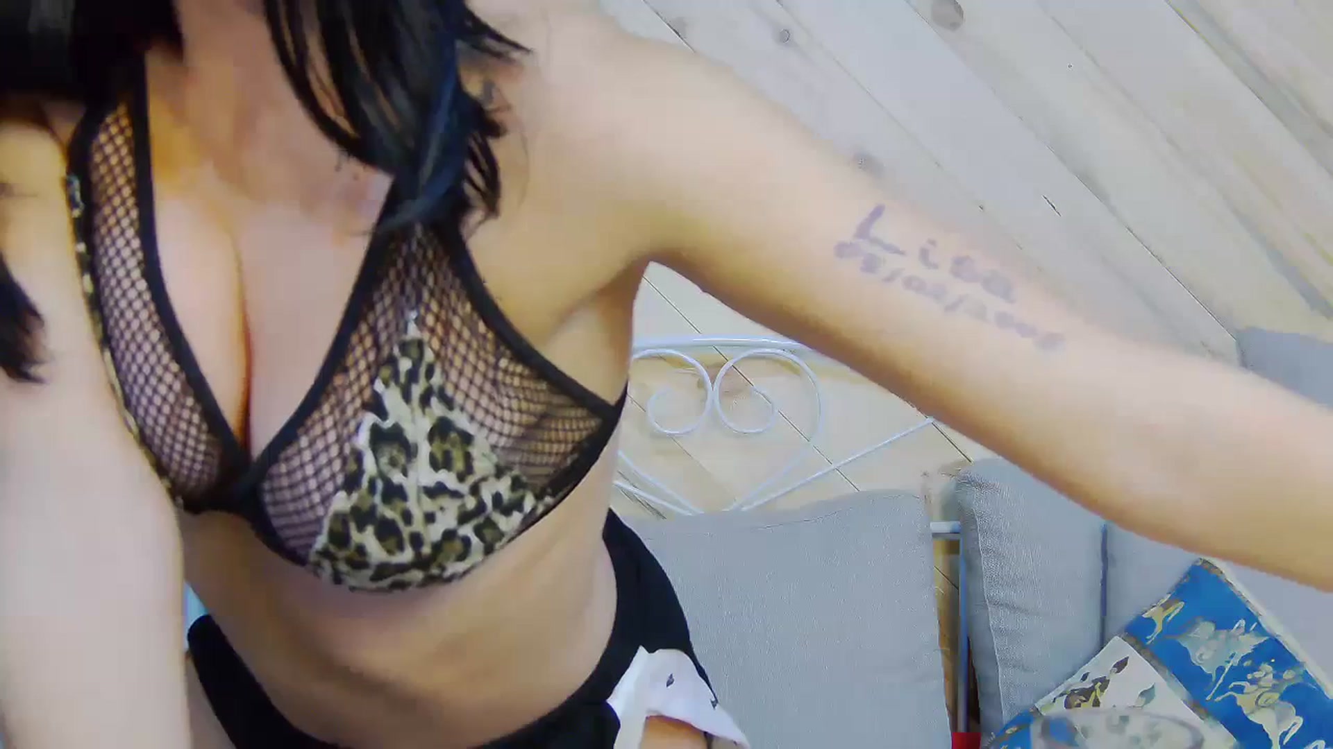 Gallery image thumbnail from LisaDance's myfreecams stream on, 09/23/2023, 17:33 image 19 of 20