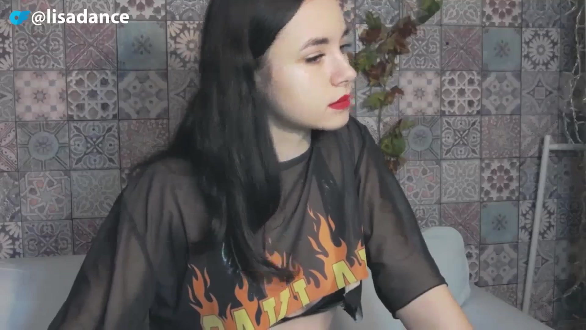 Gallery image thumbnail from LisaDance's myfreecams stream on, 11/11/2023, 16:33 image 3 of 20
