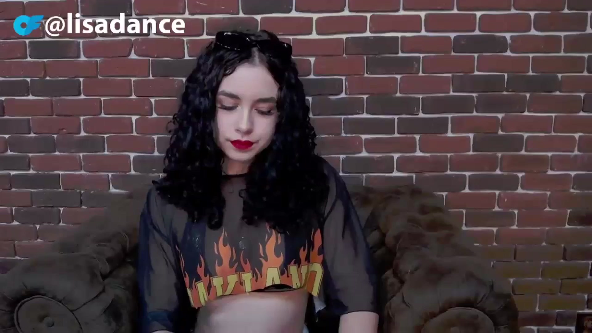 Gallery image thumbnail from LisaDance's myfreecams stream on, 11/18/2023, 15:31 image 15 of 20