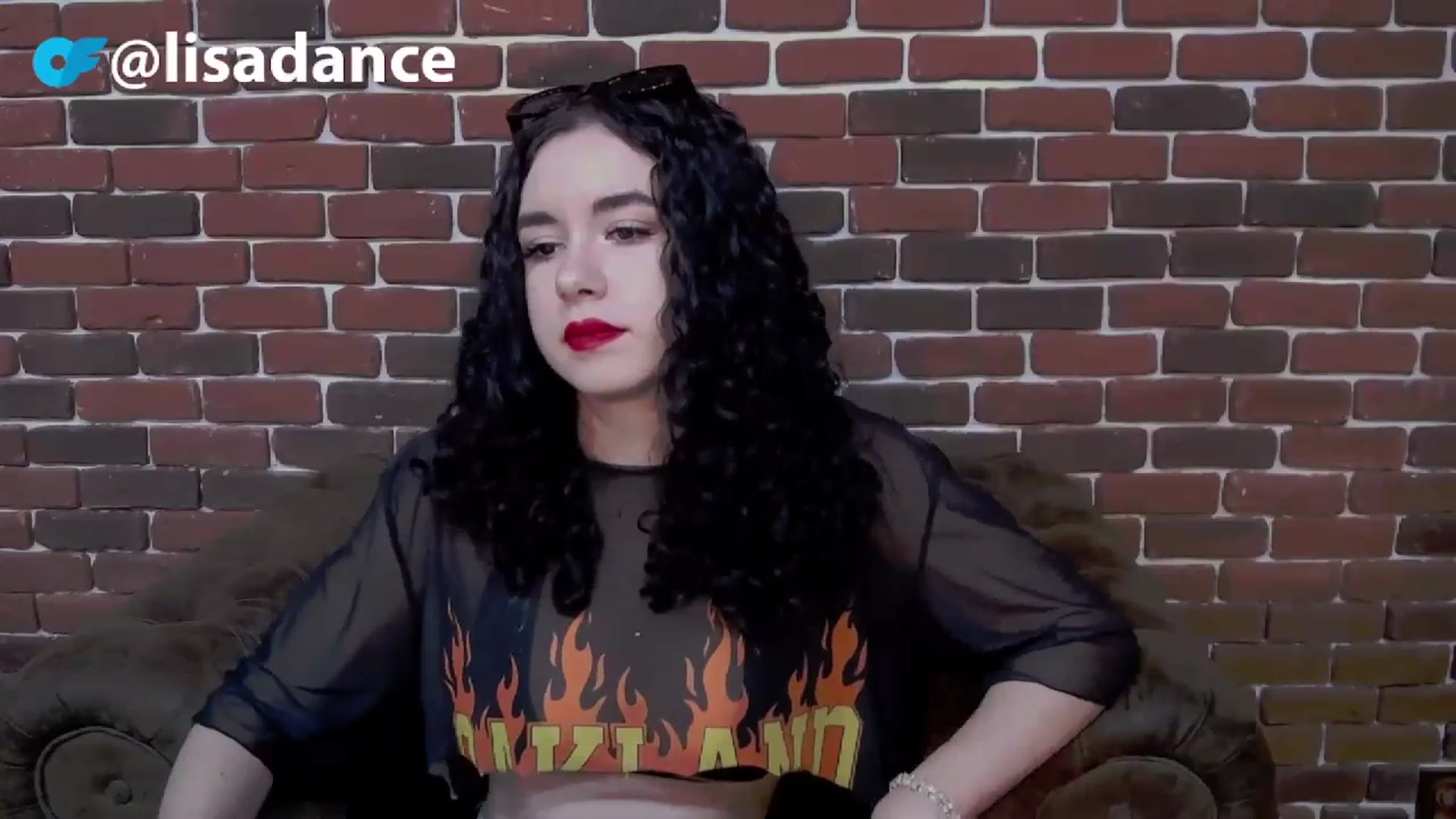 Gallery image thumbnail from LisaDance's myfreecams stream on, 11/18/2023, 15:31 image 14 of 20
