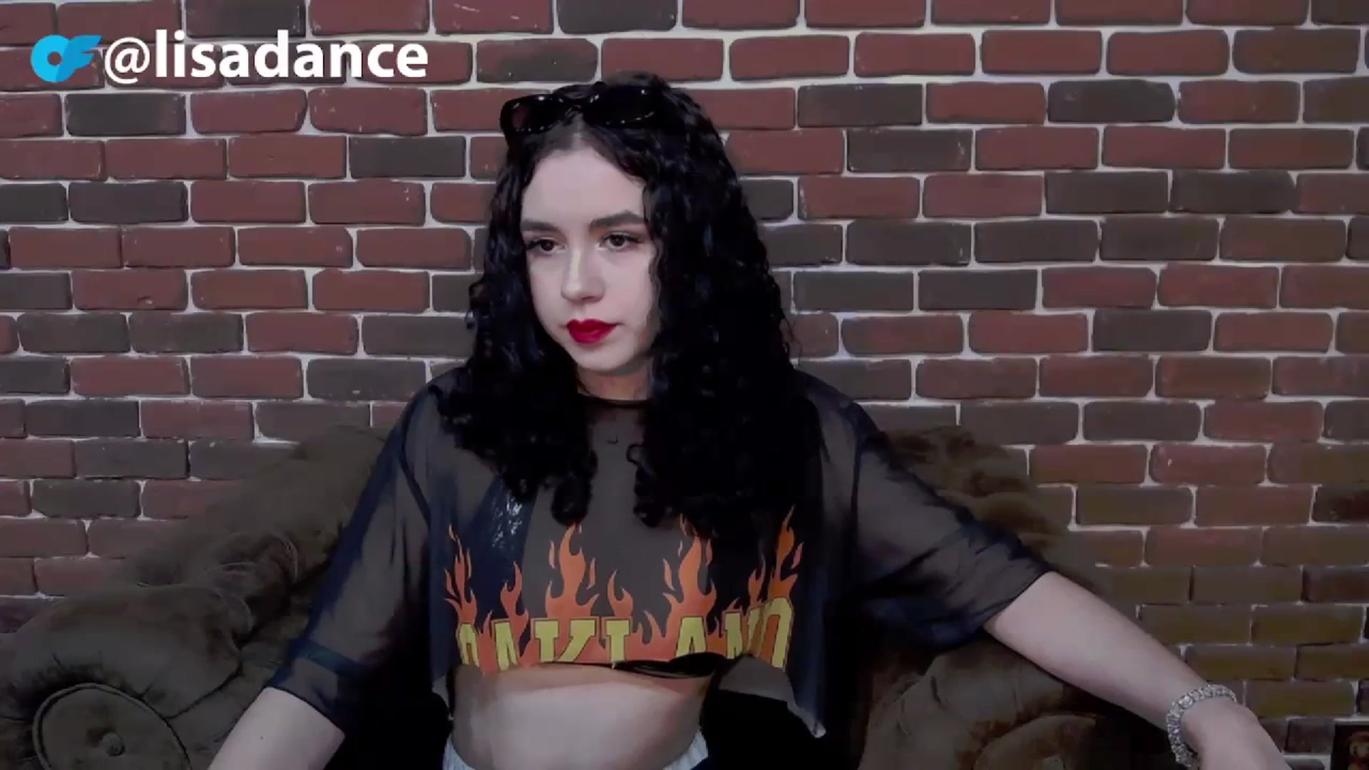 Gallery image thumbnail from LisaDance's myfreecams stream on, 11/18/2023, 15:31 image 16 of 20