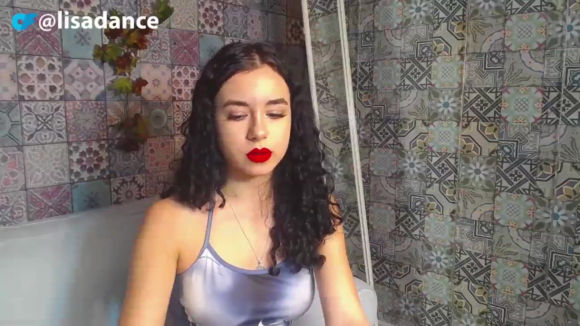 Gallery image thumbnail from LisaDance's myfreecams stream on, 11/25/2023, 16:44 image 18 of 20