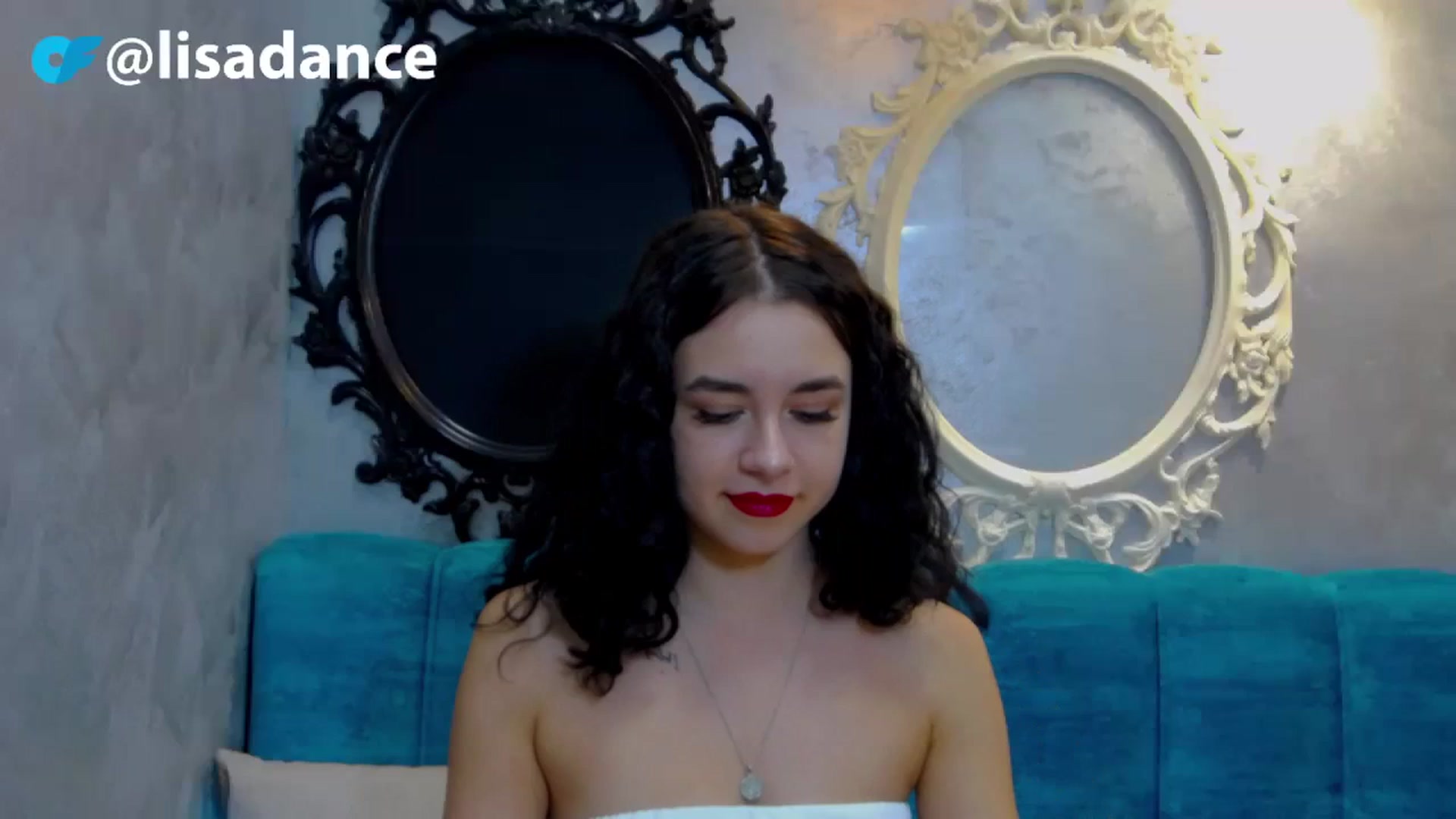 Gallery image thumbnail from LisaDance's myfreecams stream on, 12/04/2023, 16:40 image 17 of 20