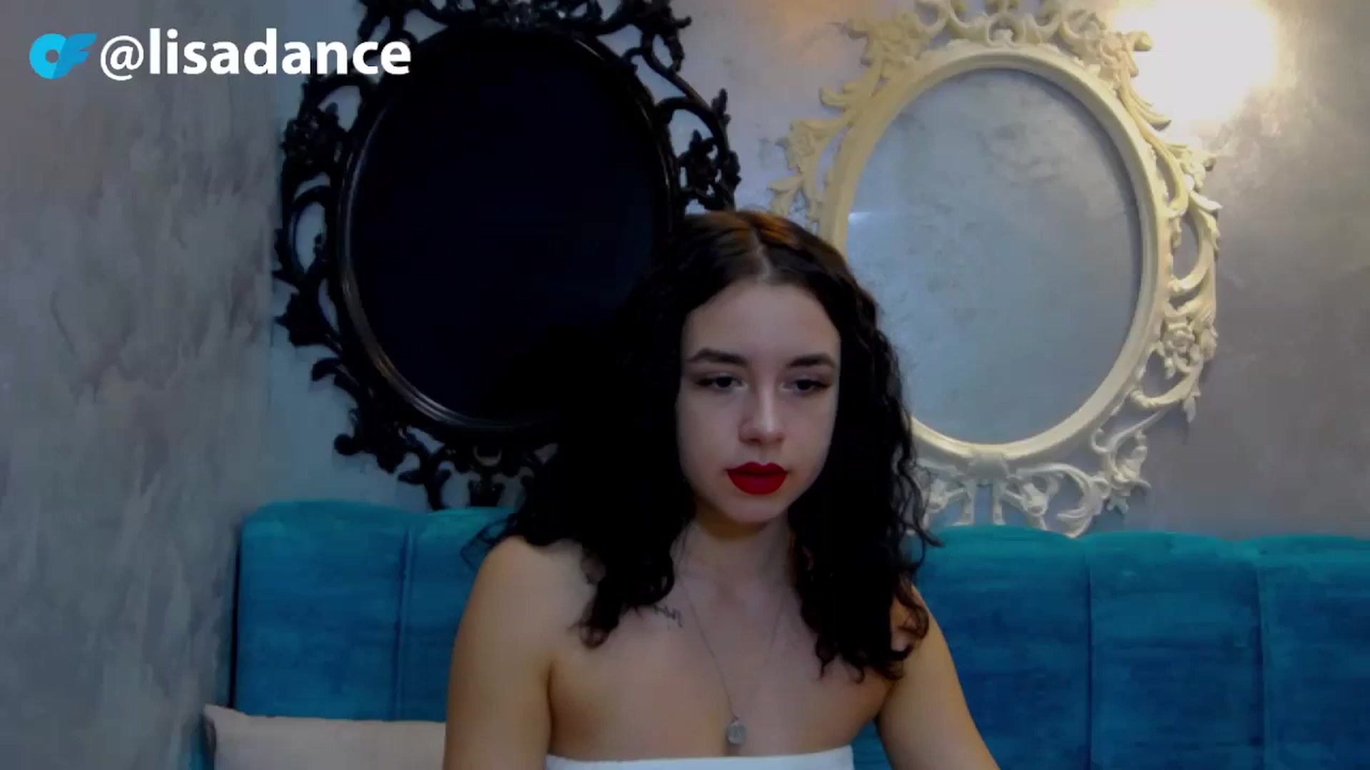 Gallery image thumbnail from LisaDance's myfreecams stream on, 12/04/2023, 16:40 image 13 of 20