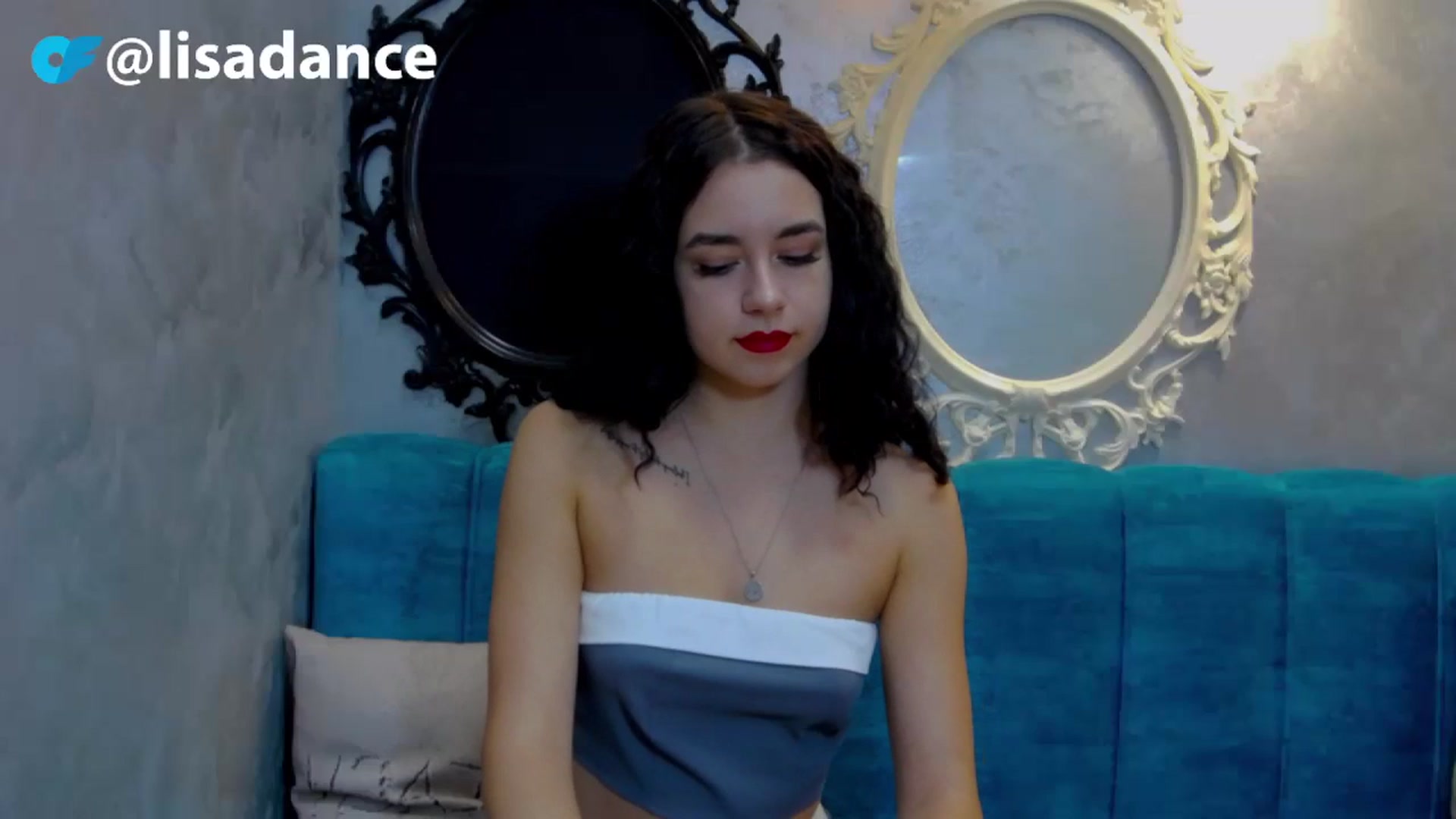 Gallery image thumbnail from LisaDance's myfreecams stream on, 12/04/2023, 16:40 image 6 of 20