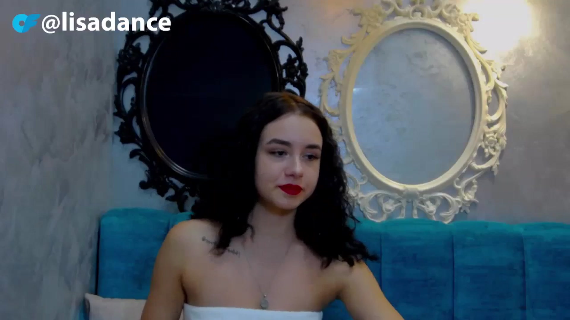 Gallery image thumbnail from LisaDance's myfreecams stream on, 12/04/2023, 16:40 image 12 of 20