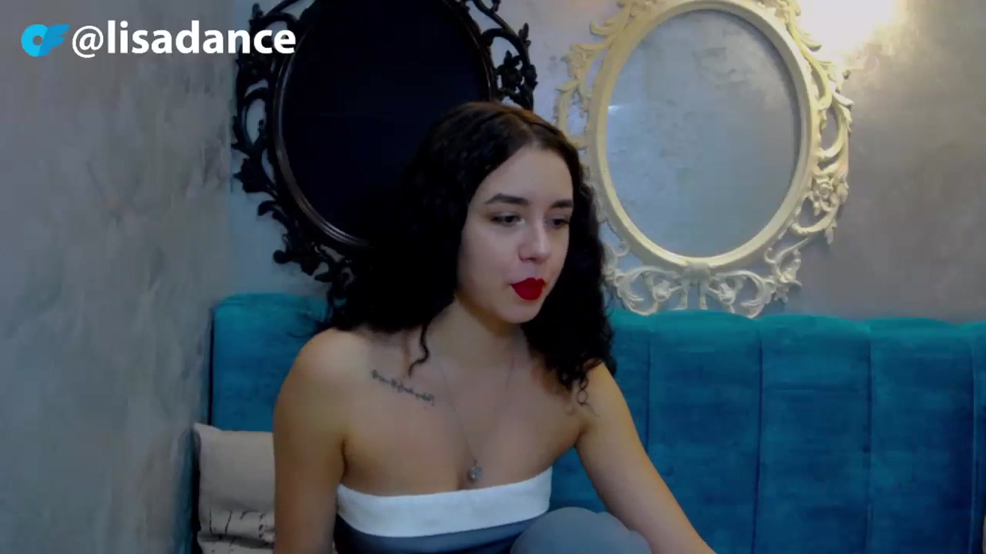 Gallery image thumbnail from LisaDance's myfreecams stream on, 12/04/2023, 16:40 image 9 of 20
