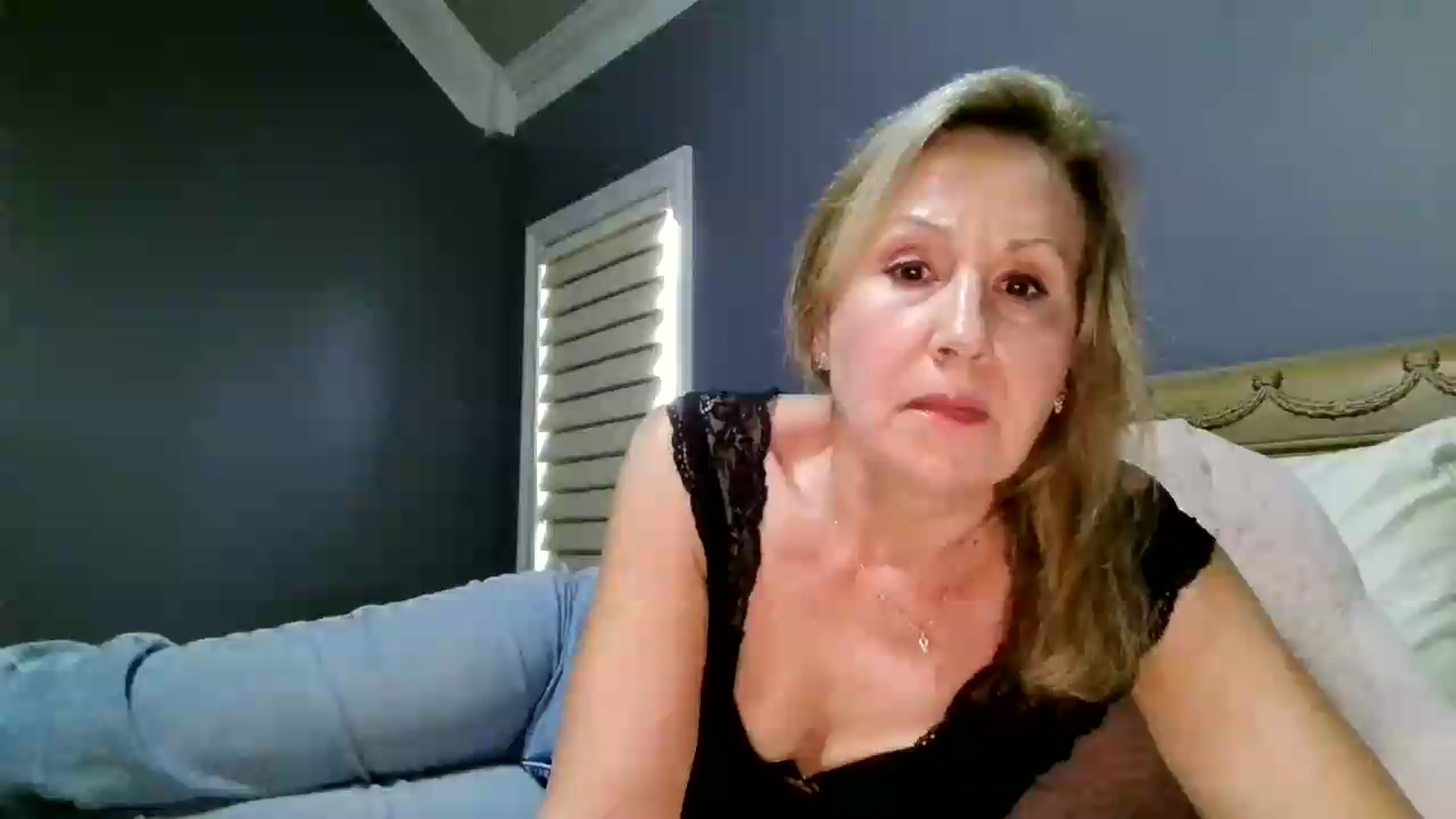 Gallery image thumbnail from LisaLondon's myfreecams stream on, 07/20/2026, 14:16 image 16 of 20