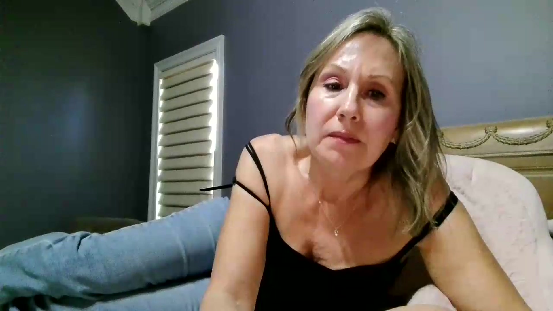 Gallery image thumbnail from LisaLondon's myfreecams stream on, 07/22/2026, 21:04 image 8 of 20
