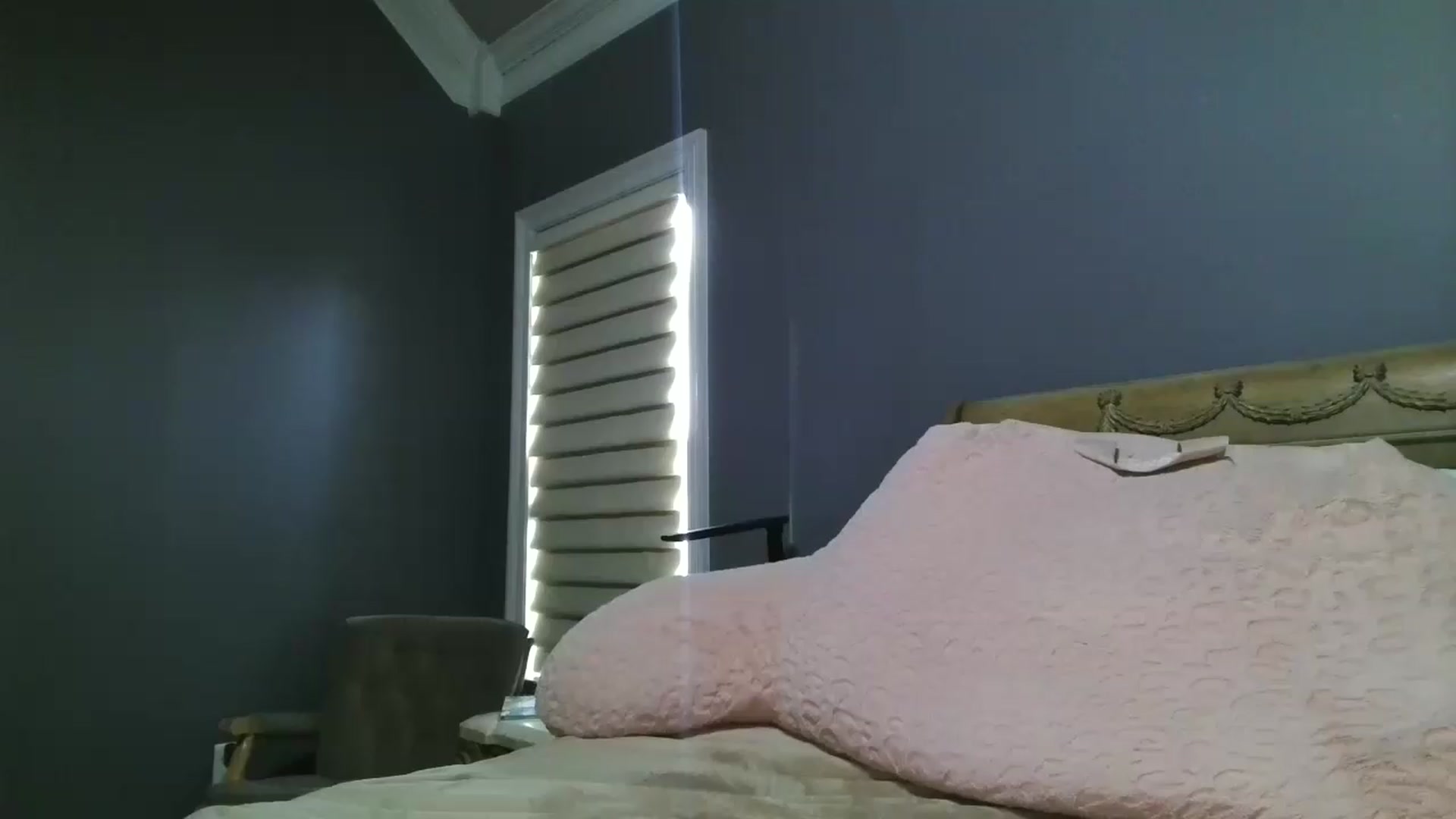 Gallery image thumbnail from LisaLondon's myfreecams stream on, 08/20/2026, 15:38 image 15 of 20