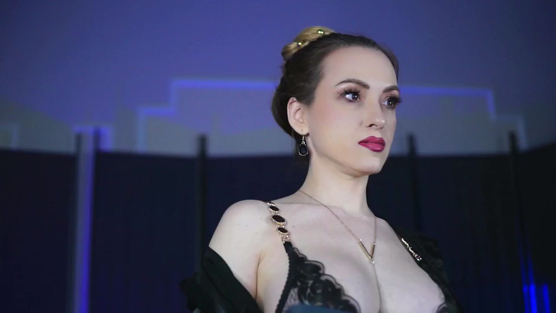 Gallery image thumbnail from LisaMoon's myfreecams stream on, 12/08/2024, 14:45 image 5 of 20