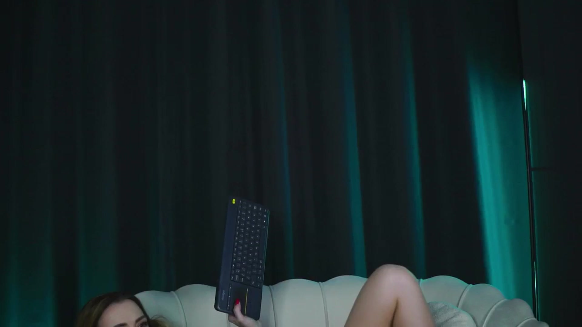 Gallery image thumbnail from LisaMoon's myfreecams stream on, 02/16/2025, 19:19 image 19 of 20