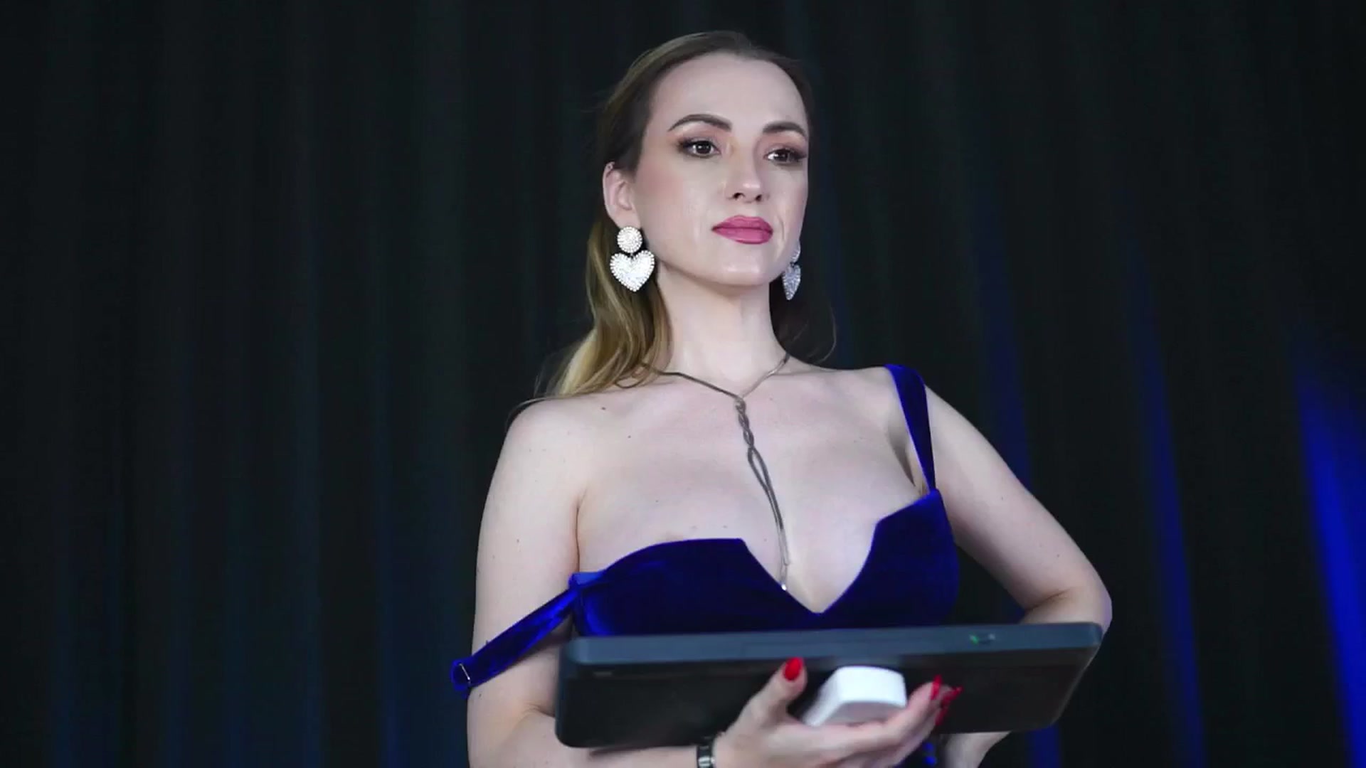 Gallery image thumbnail from LisaMoon's myfreecams stream on, 02/17/2025, 18:57 image 14 of 20
