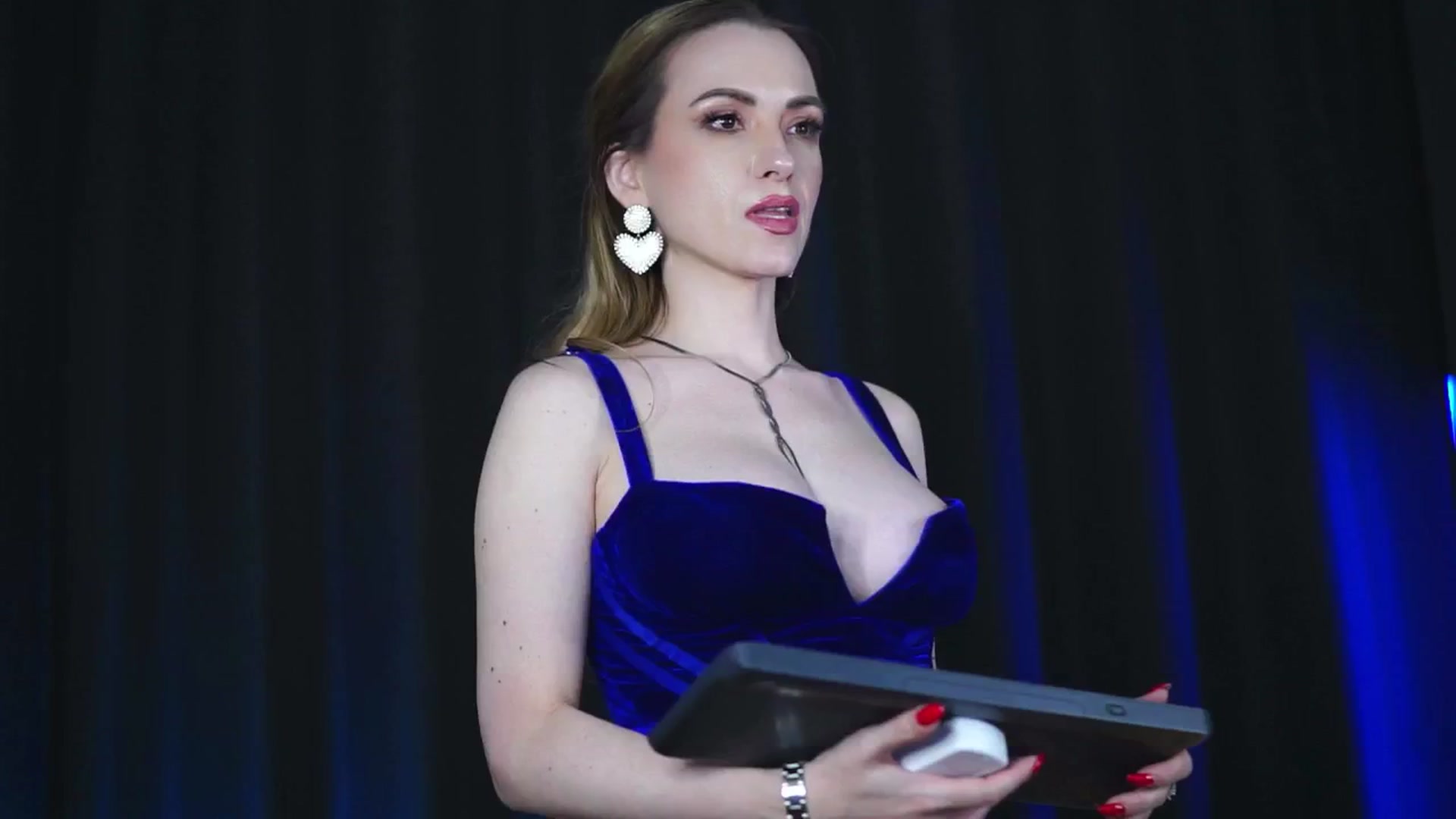 Gallery image thumbnail from LisaMoon's myfreecams stream on, 02/18/2025, 24:08 image 17 of 20