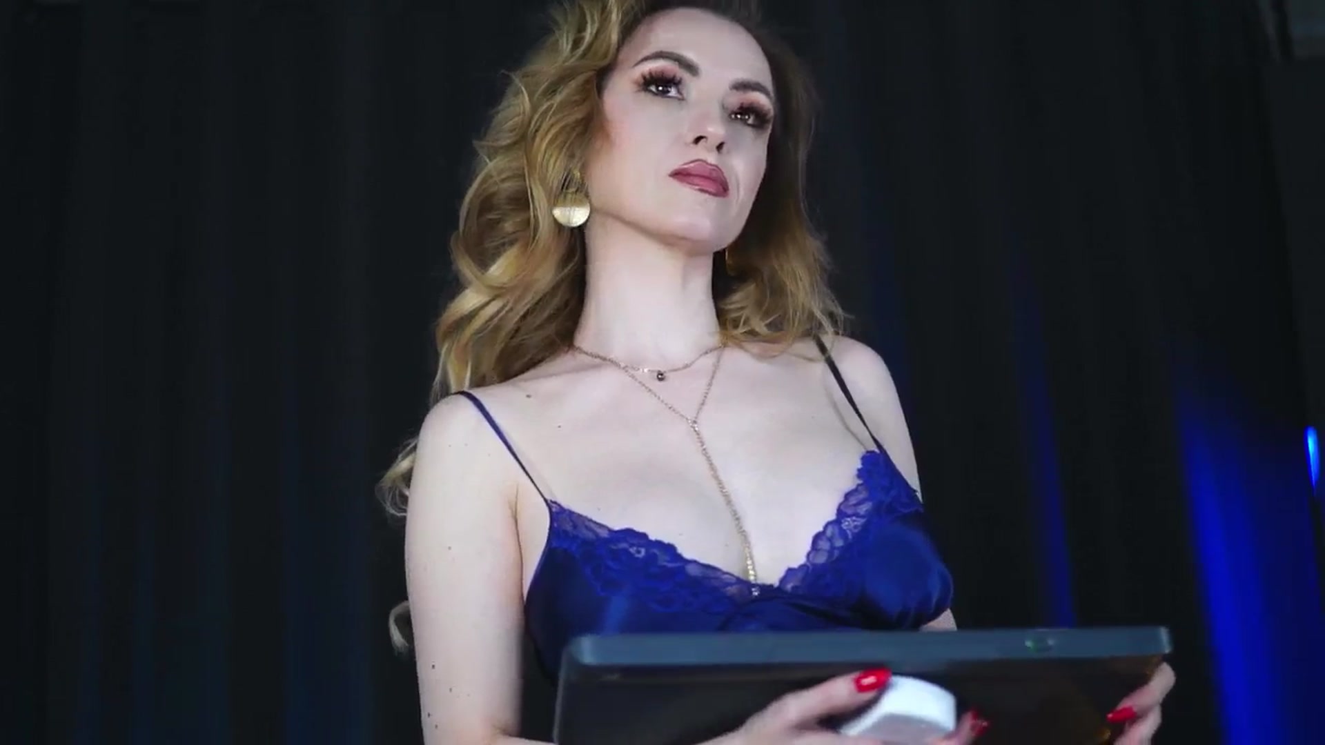 Gallery image thumbnail from LisaMoon's myfreecams stream on, 02/18/2025, 15:29 image 4 of 20