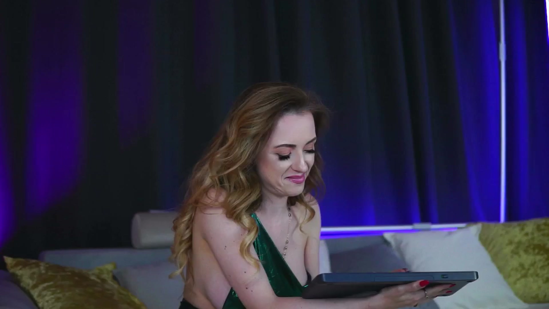 Gallery image thumbnail from LisaMoon's myfreecams stream on, 05/26/2025, 22:49 image 20 of 20