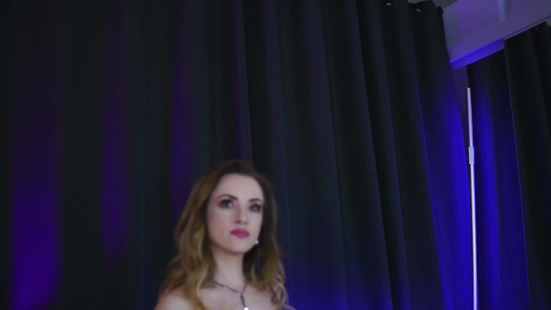 Gallery image thumbnail from LisaMoon's myfreecams stream on, 05/28/2025, 22:01 image 7 of 20