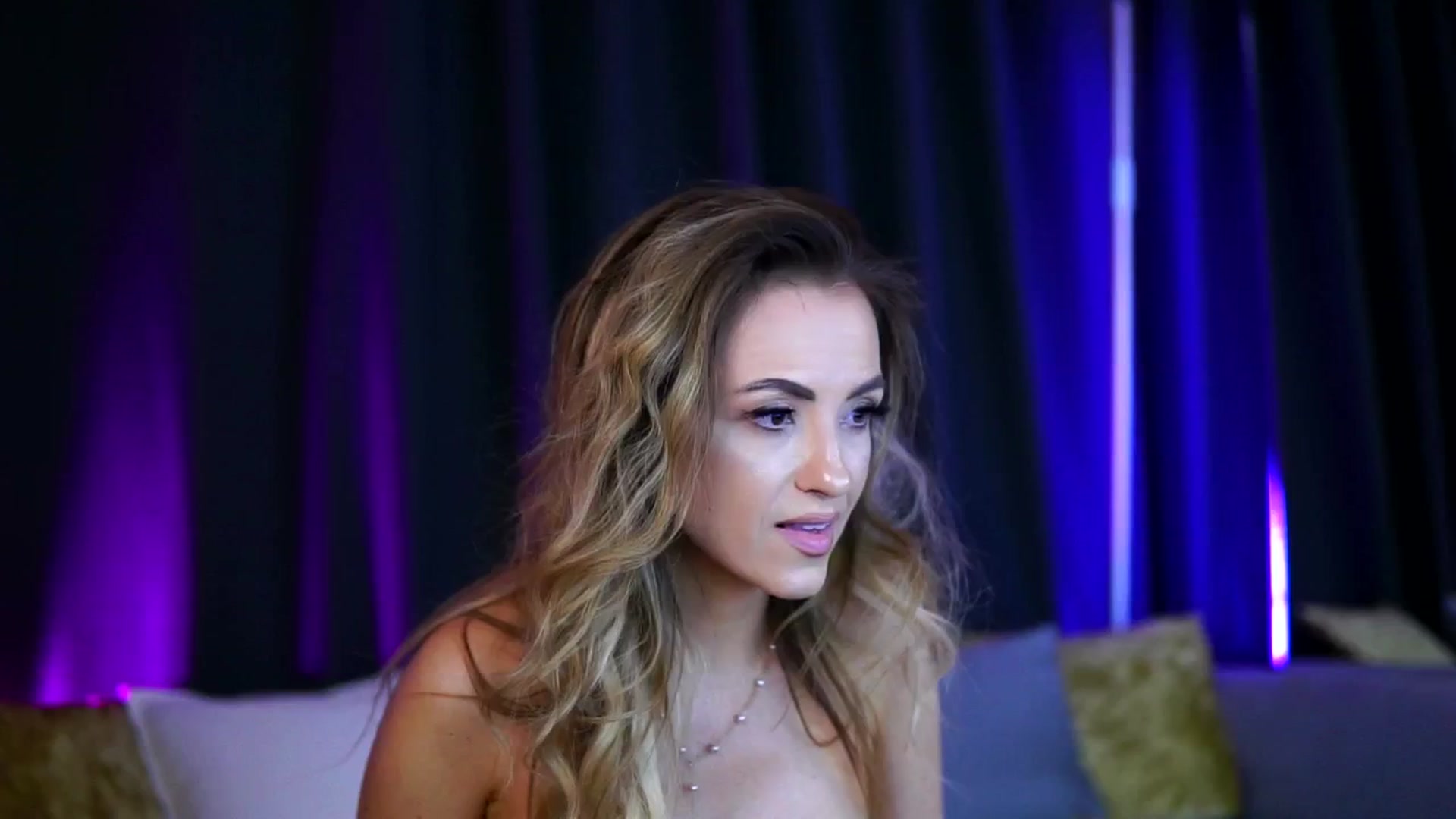 Gallery image thumbnail from LisaMoon's myfreecams stream on, 06/23/2025, 01:44 image 11 of 20